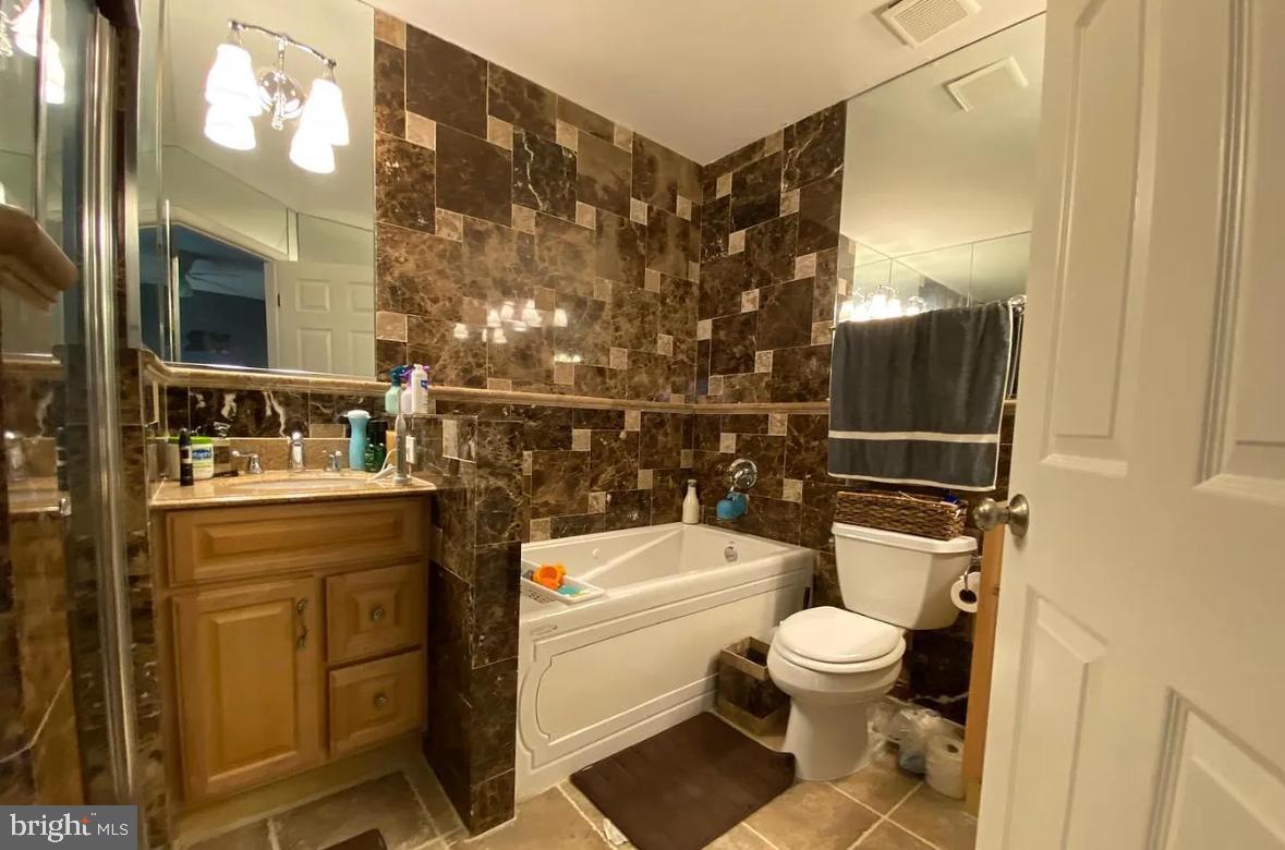 RESTON - Residential Lease