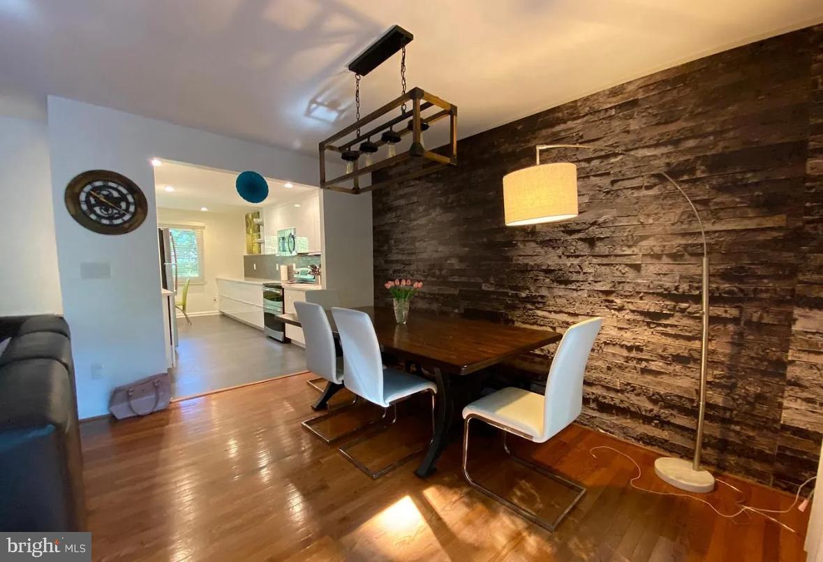 RESTON - Residential Lease