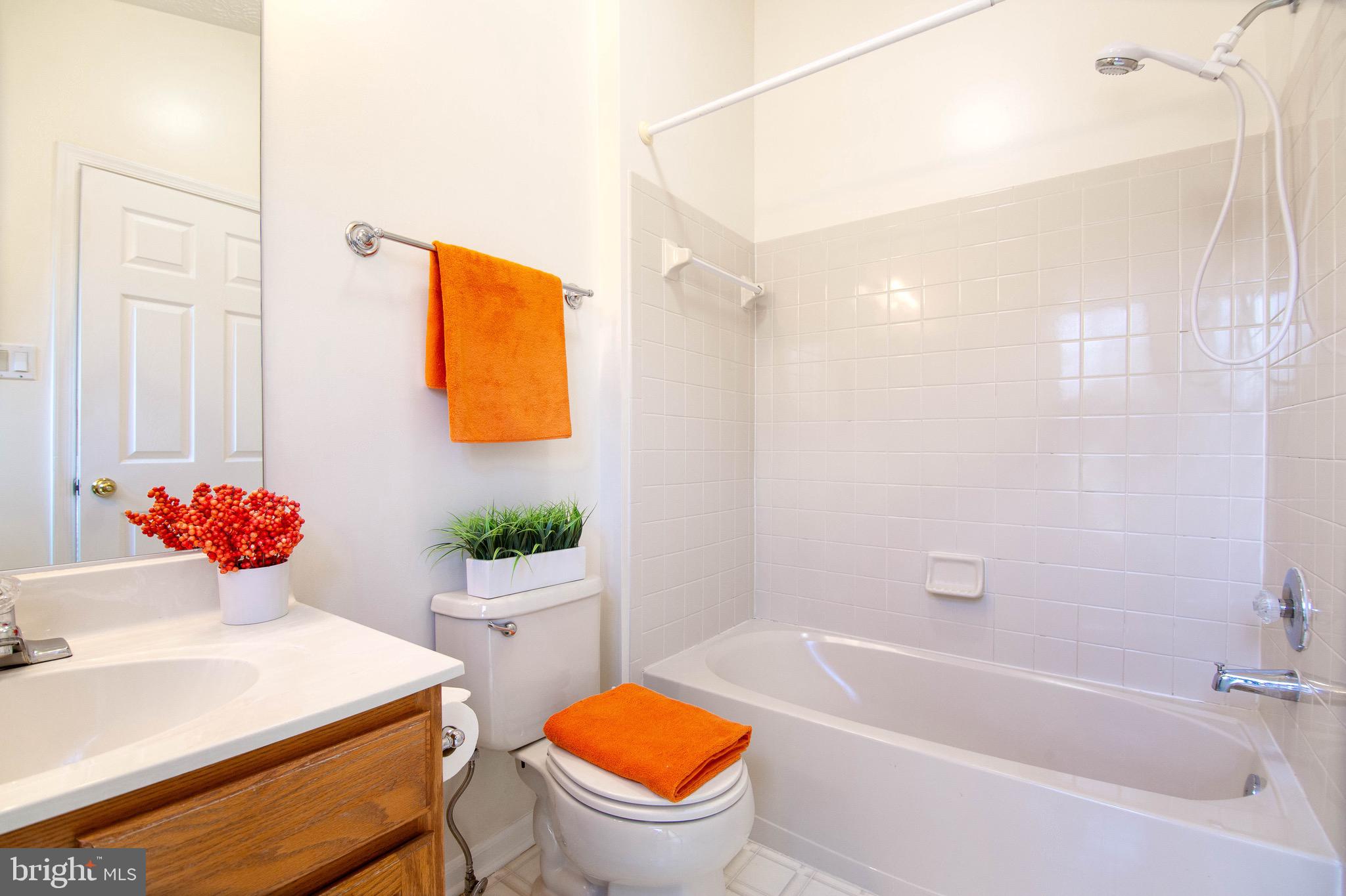 FOUR SEASONS ESTATES - Residential