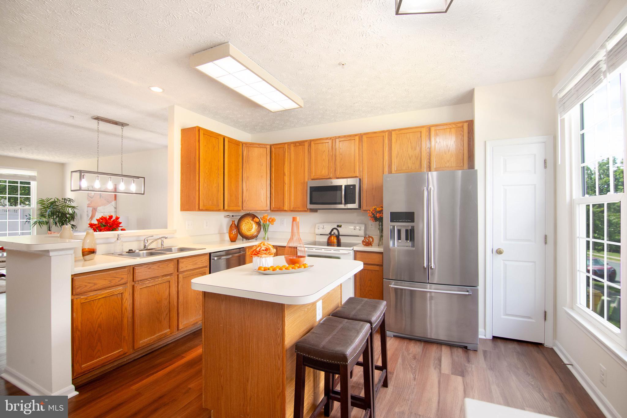 FOUR SEASONS ESTATES - Residential