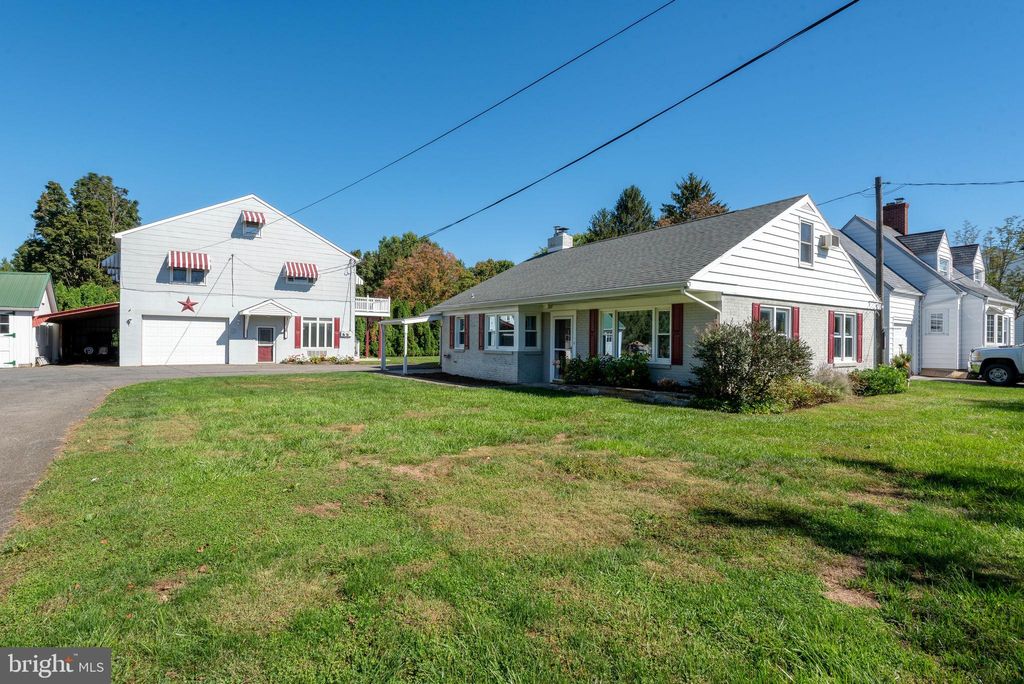 Photo of 2315 Old Philadelphia Pike, SMOKETOWN, PA 17576 (MLS # PALA2077448)
