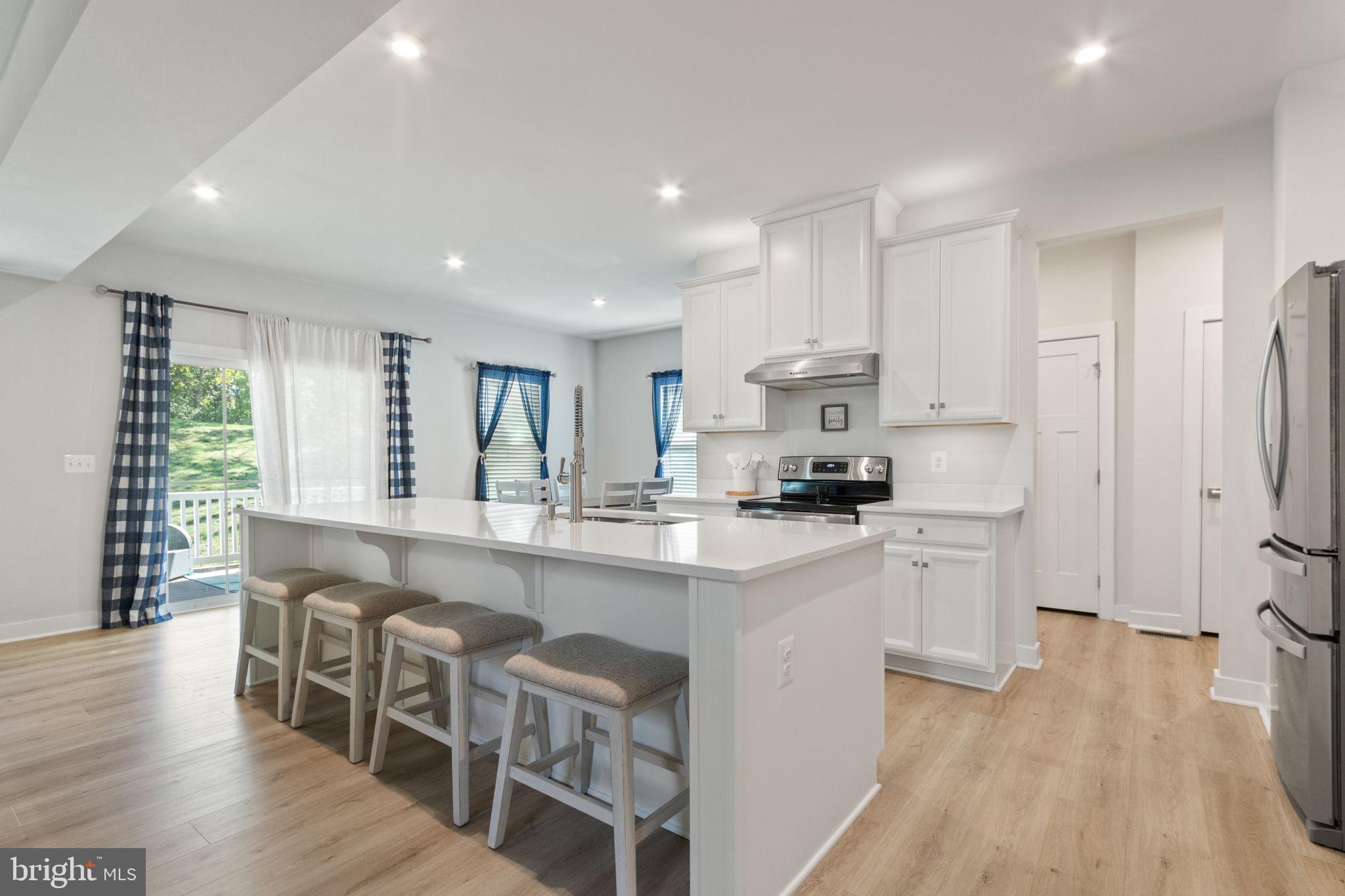 483 VANDEGRIFT ROAD
