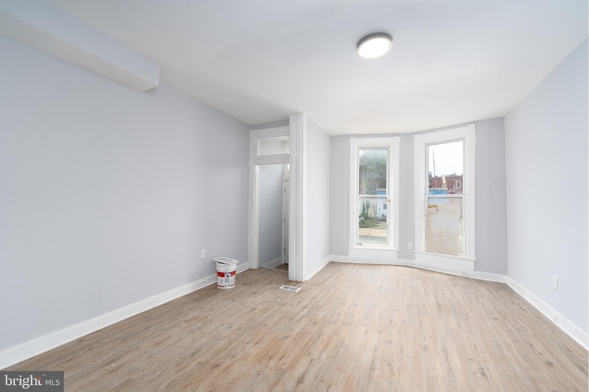 1820 W LAFAYETTE AVENUE