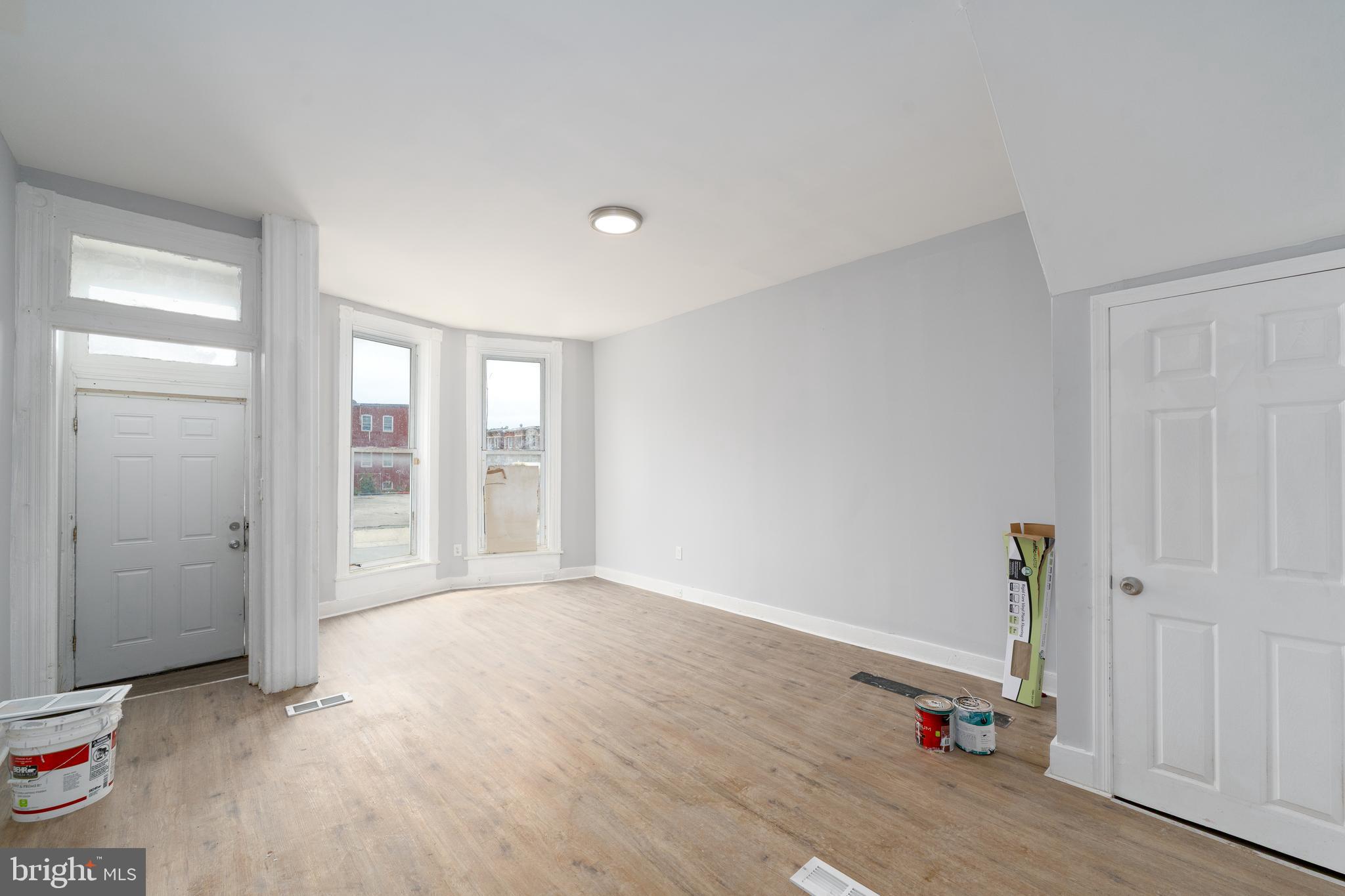 1820 W LAFAYETTE AVENUE