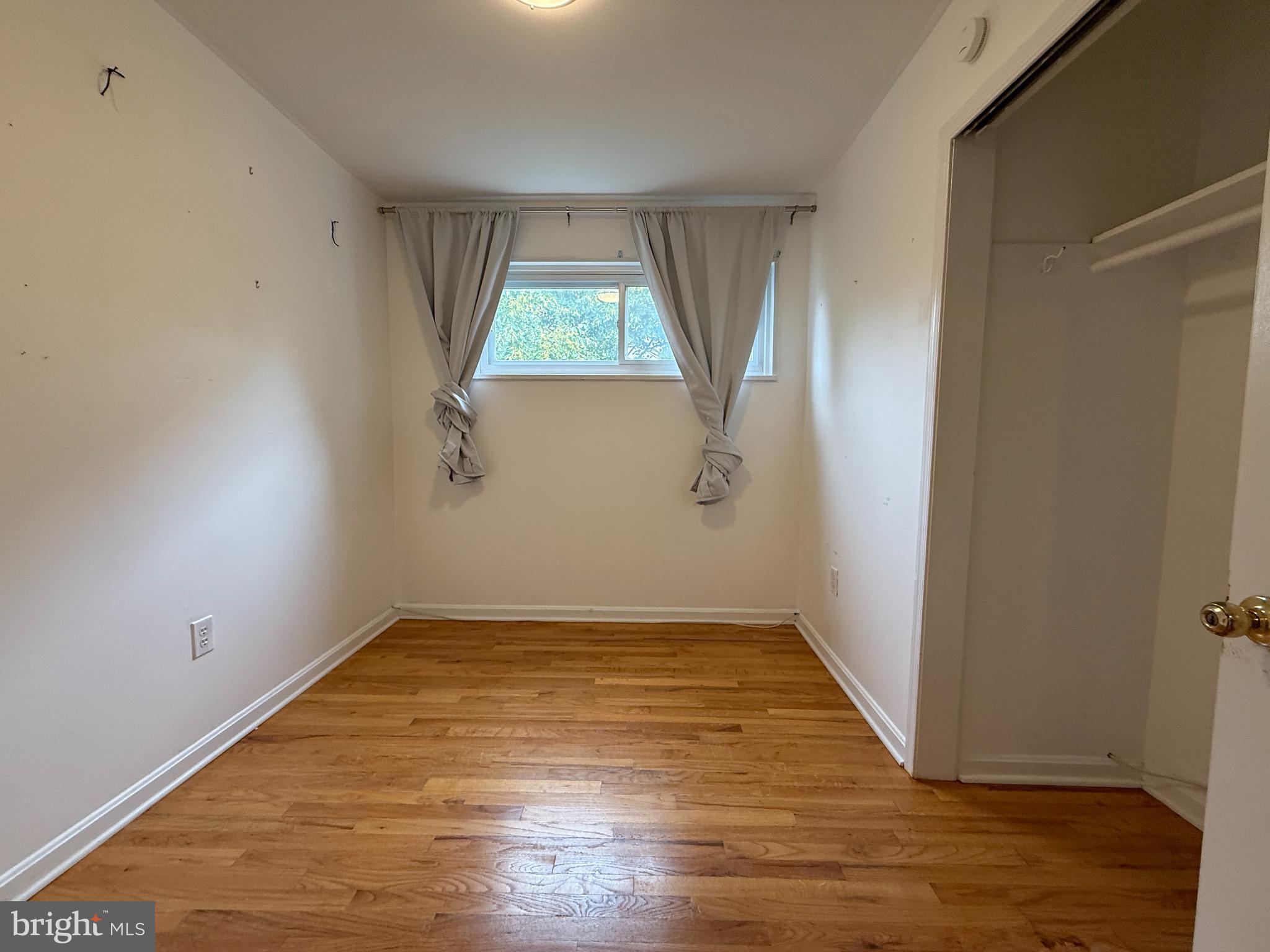 ANNALANE TERRACE - Residential Lease