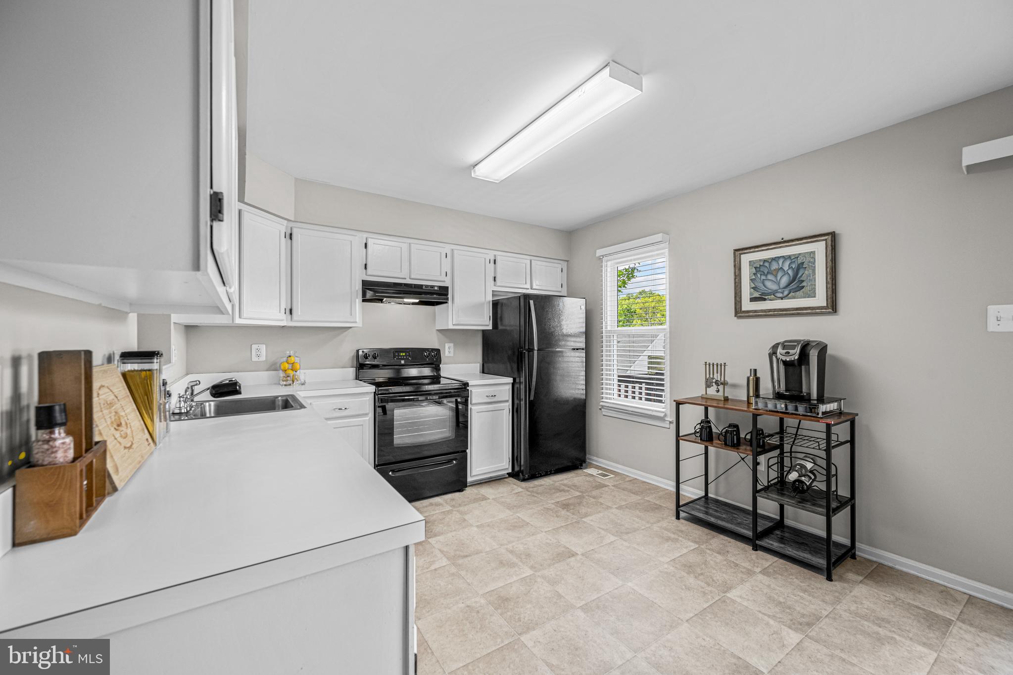 RIVERCHASE - Residential