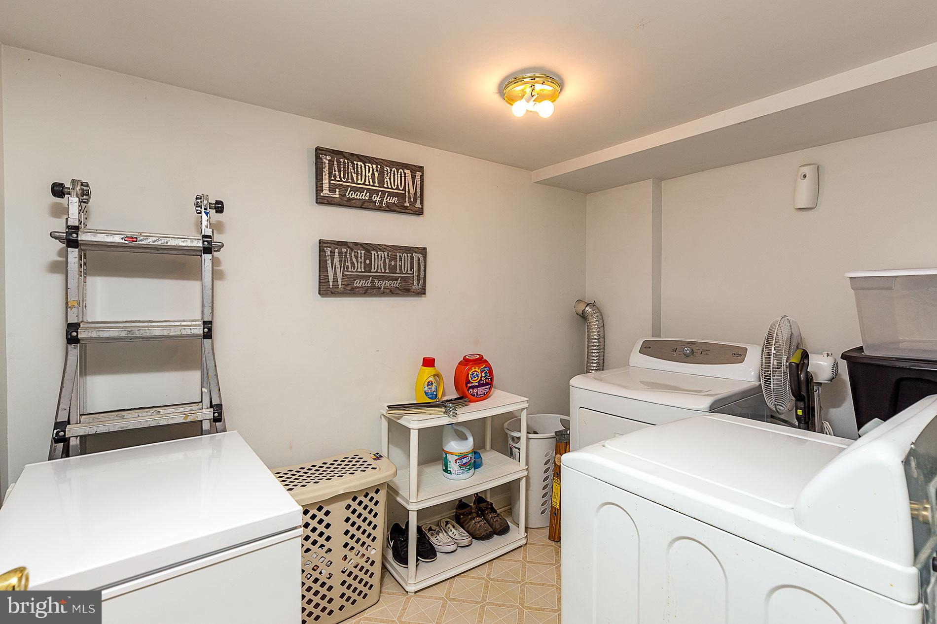 WAYSIDE VILLAGE - Residential