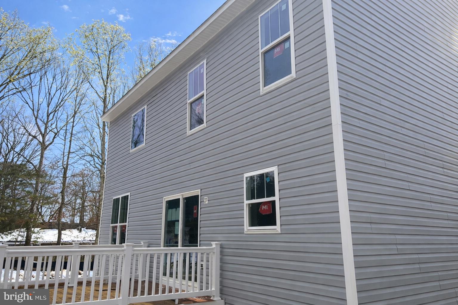 LAKE CAROLINE - Residential