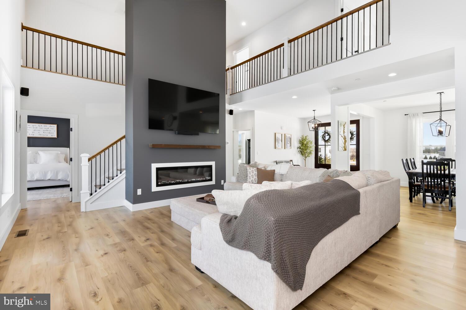 PATCHWORK KNOLL - Residential