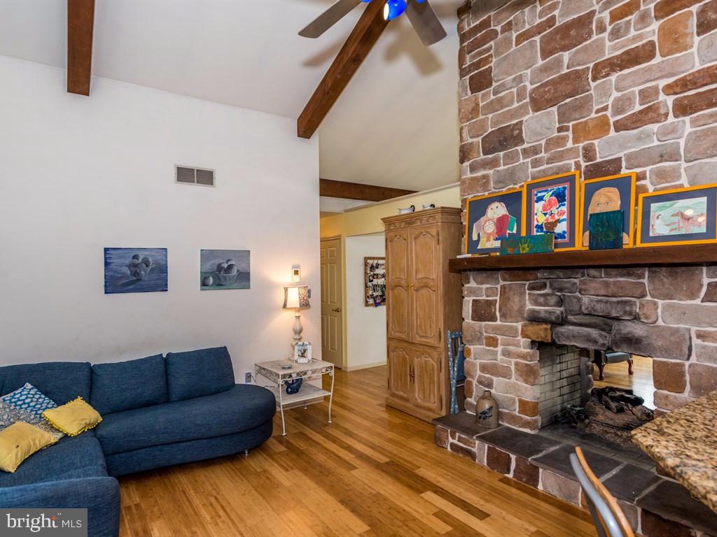 KINGSCOTE - Residential