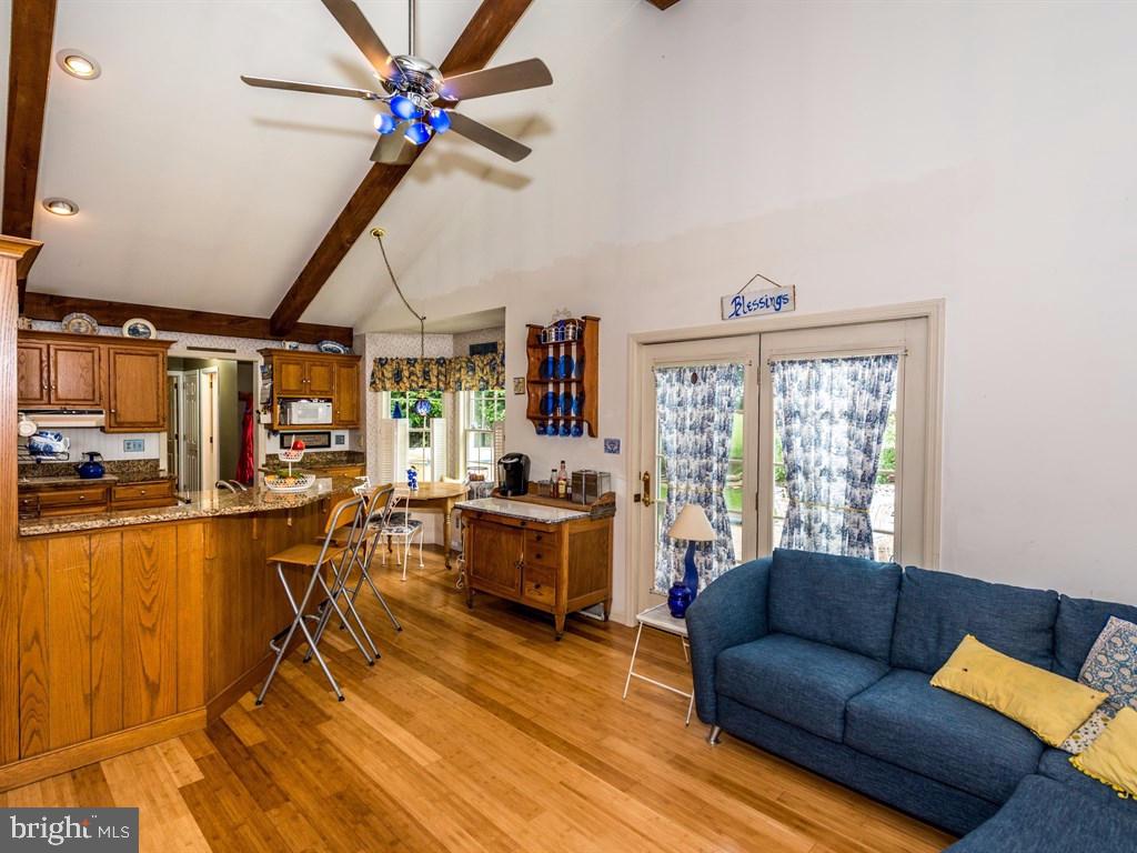 KINGSCOTE - Residential