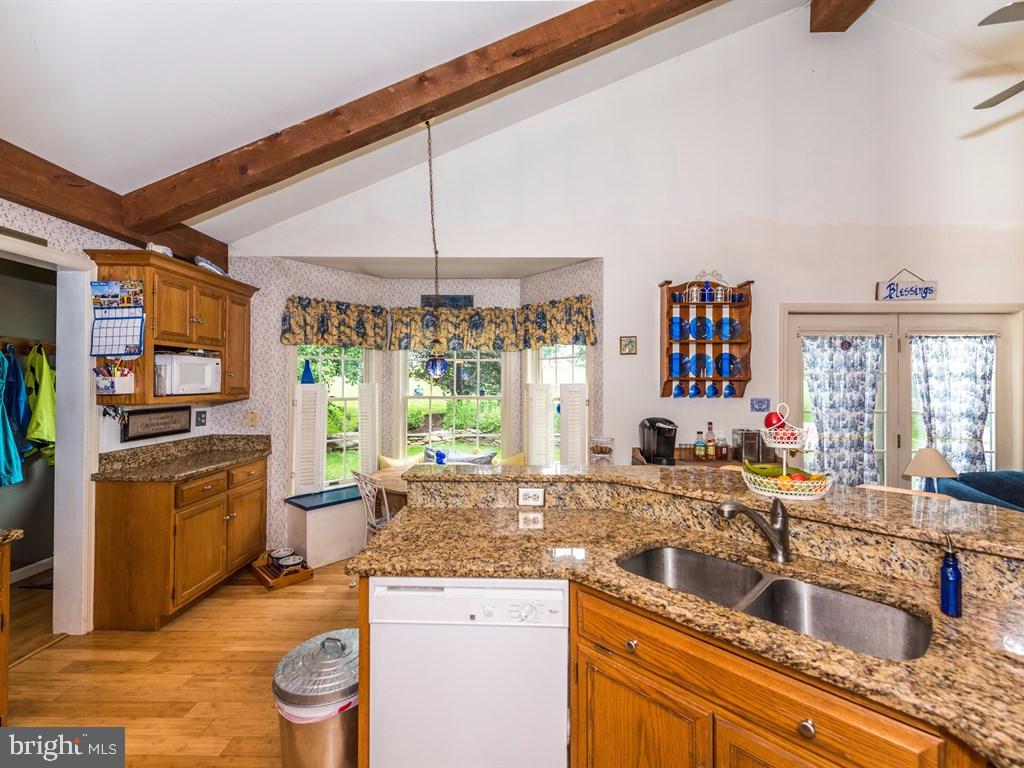 KINGSCOTE - Residential