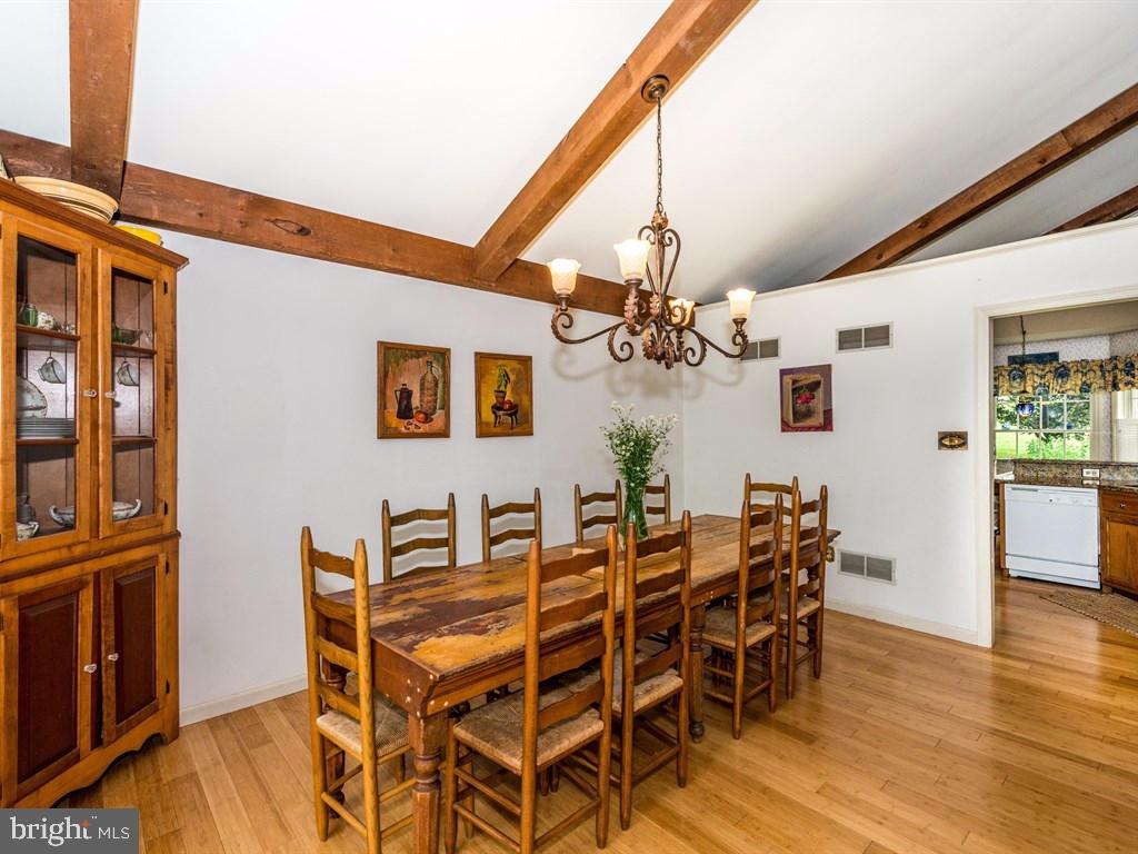 KINGSCOTE - Residential