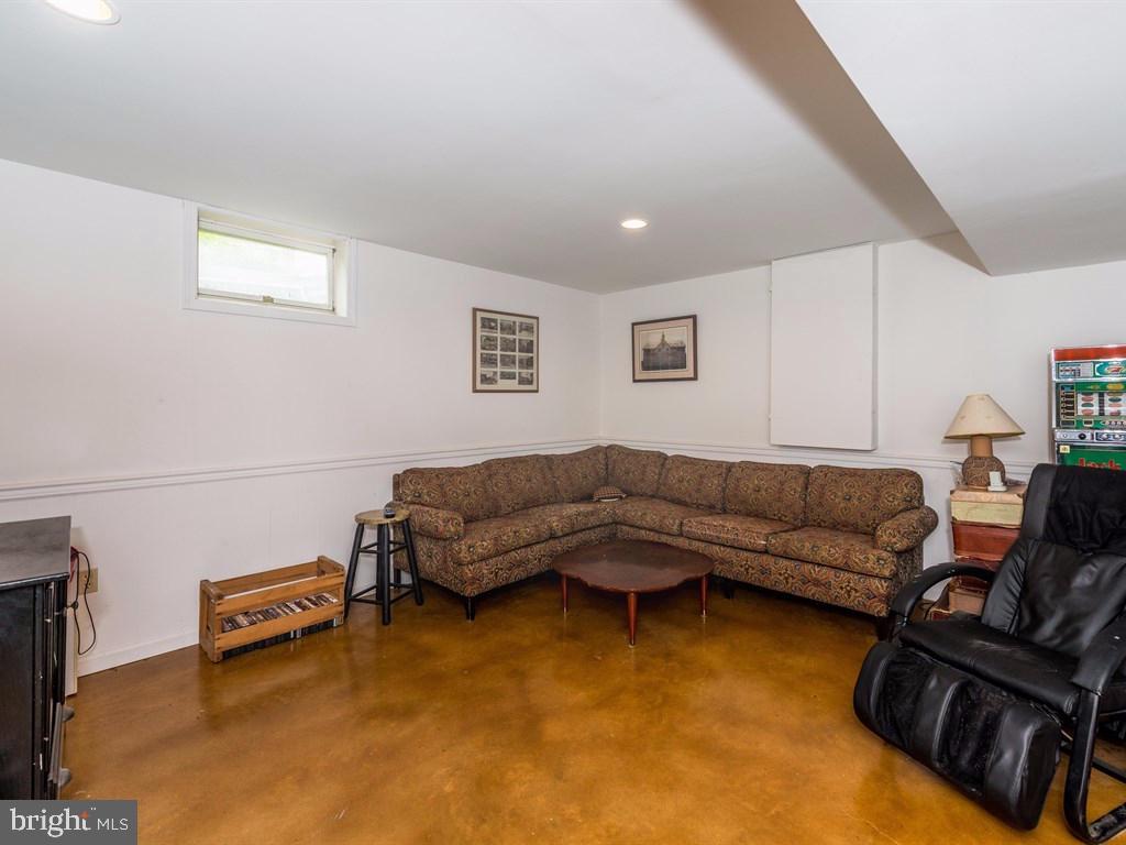 KINGSCOTE - Residential
