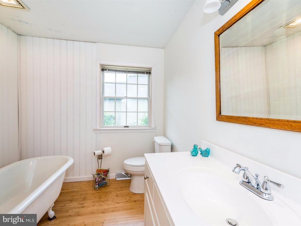 KINGSCOTE - Residential