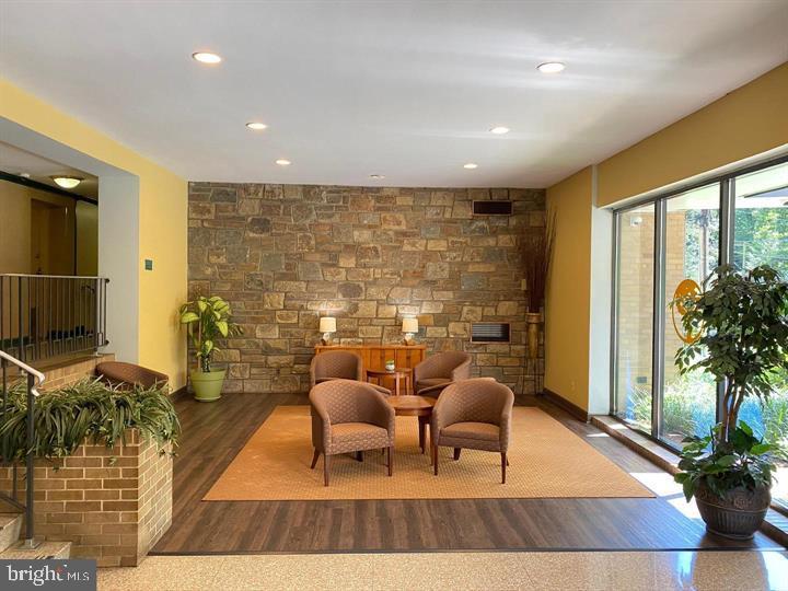 PARK BRADFORD - Residential