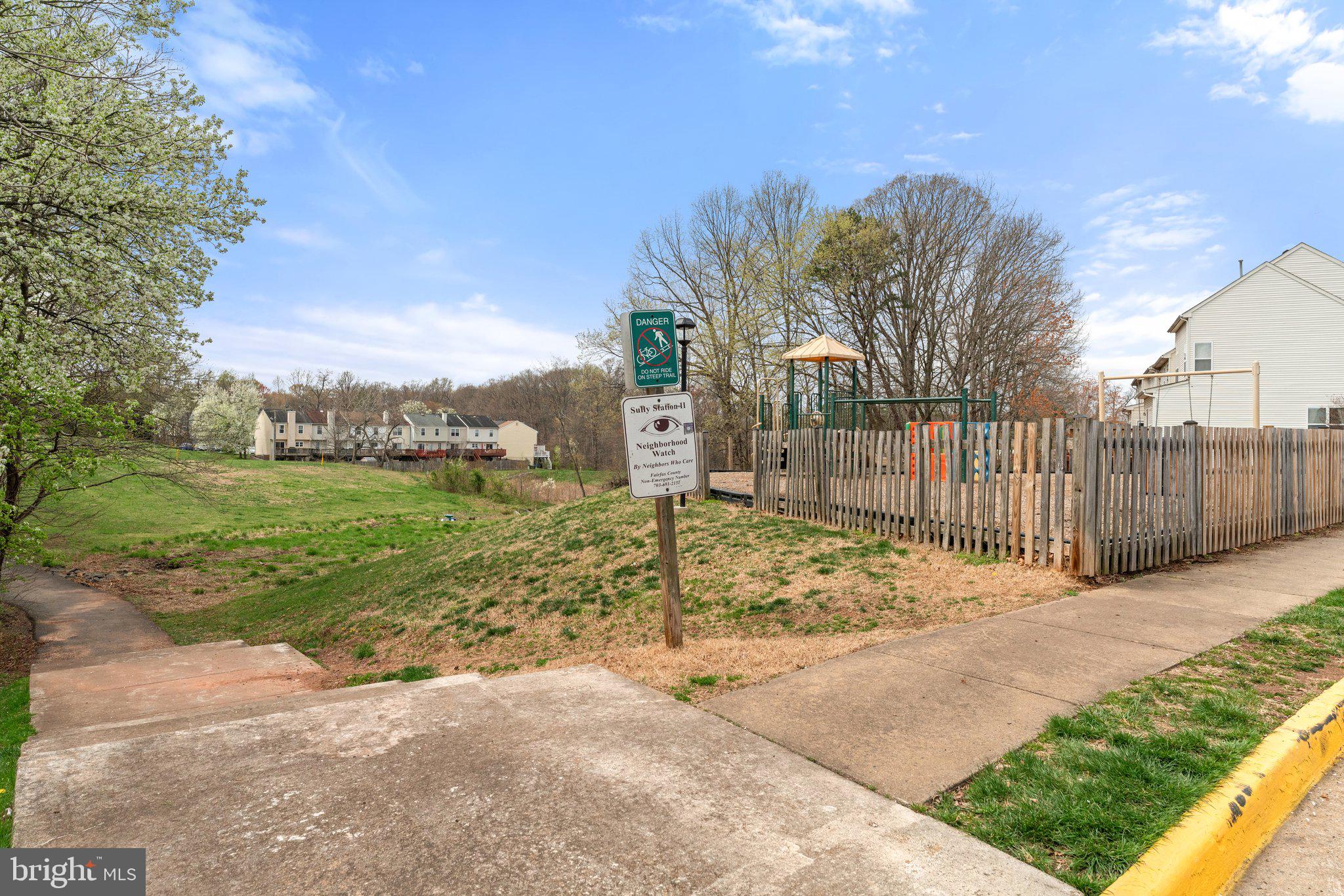 SULLY STATION - Residential