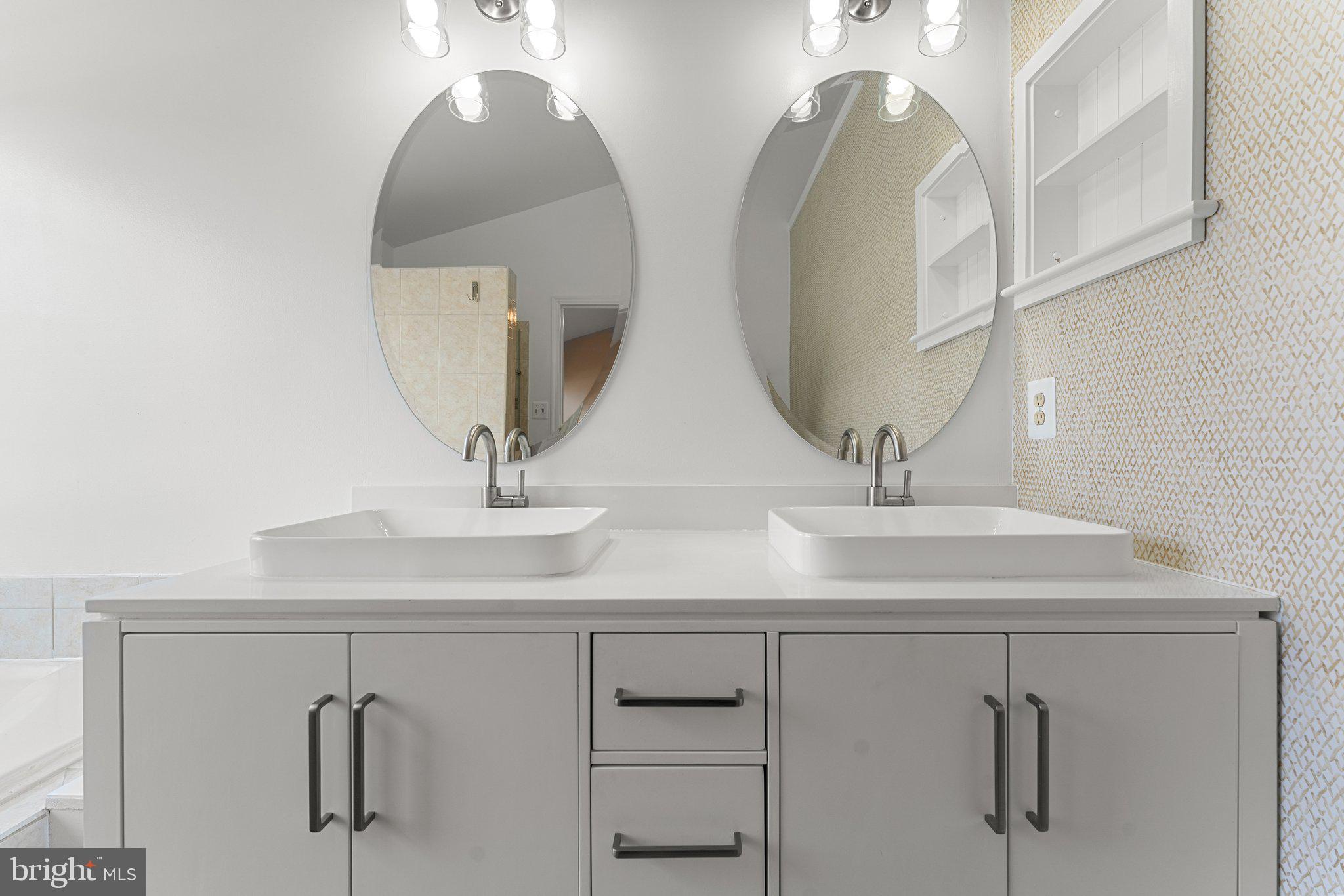 SULLY STATION - Residential