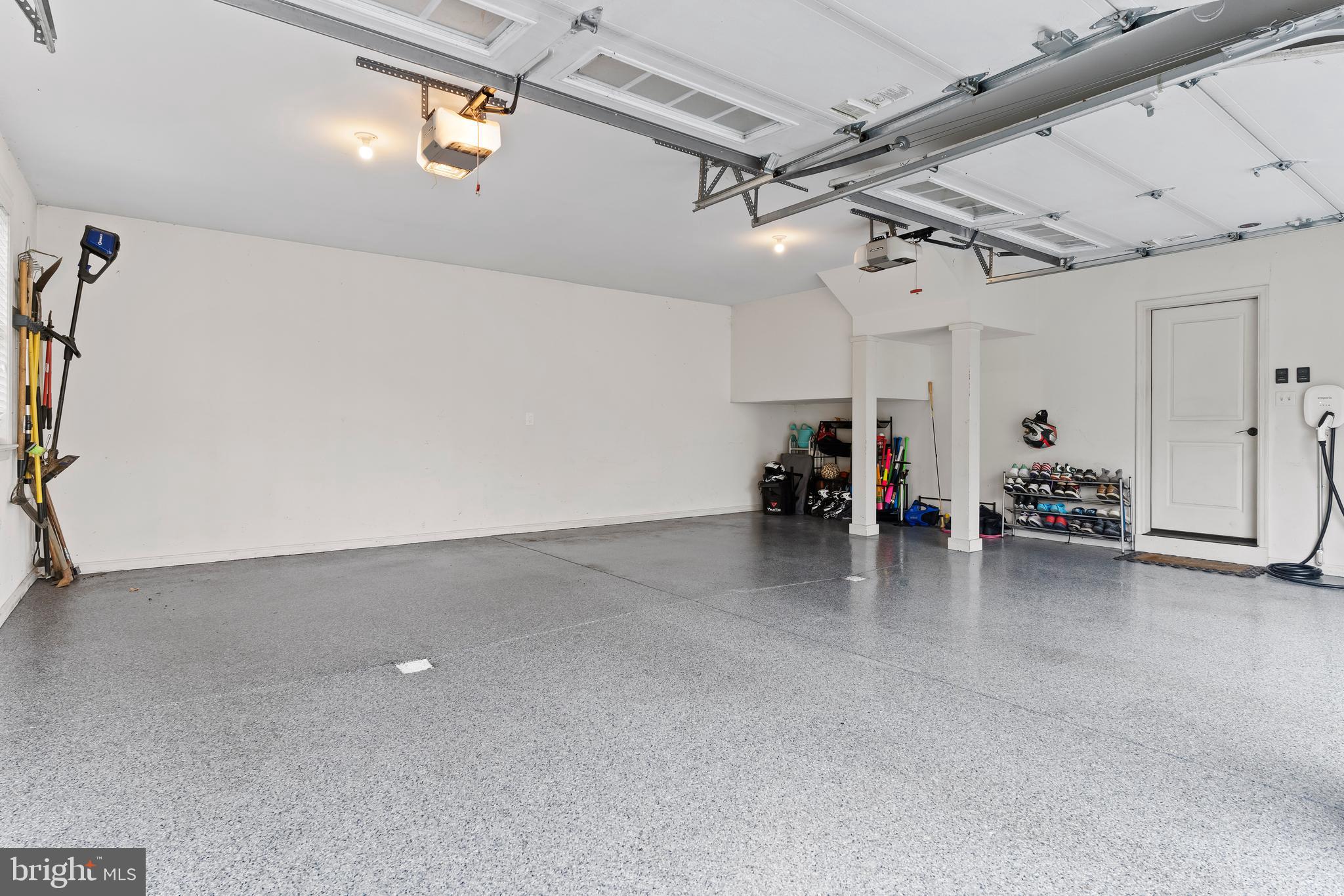 COTTAGE BROOK - Residential