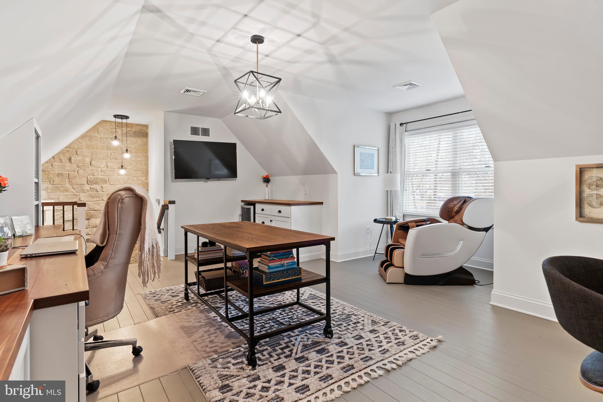 COTTAGE BROOK - Residential