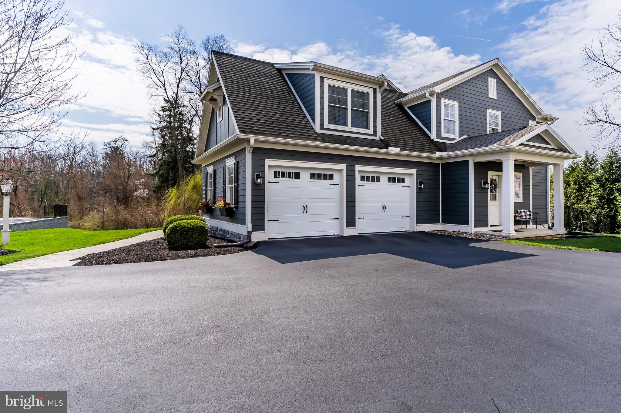 COTTAGE BROOK - Residential