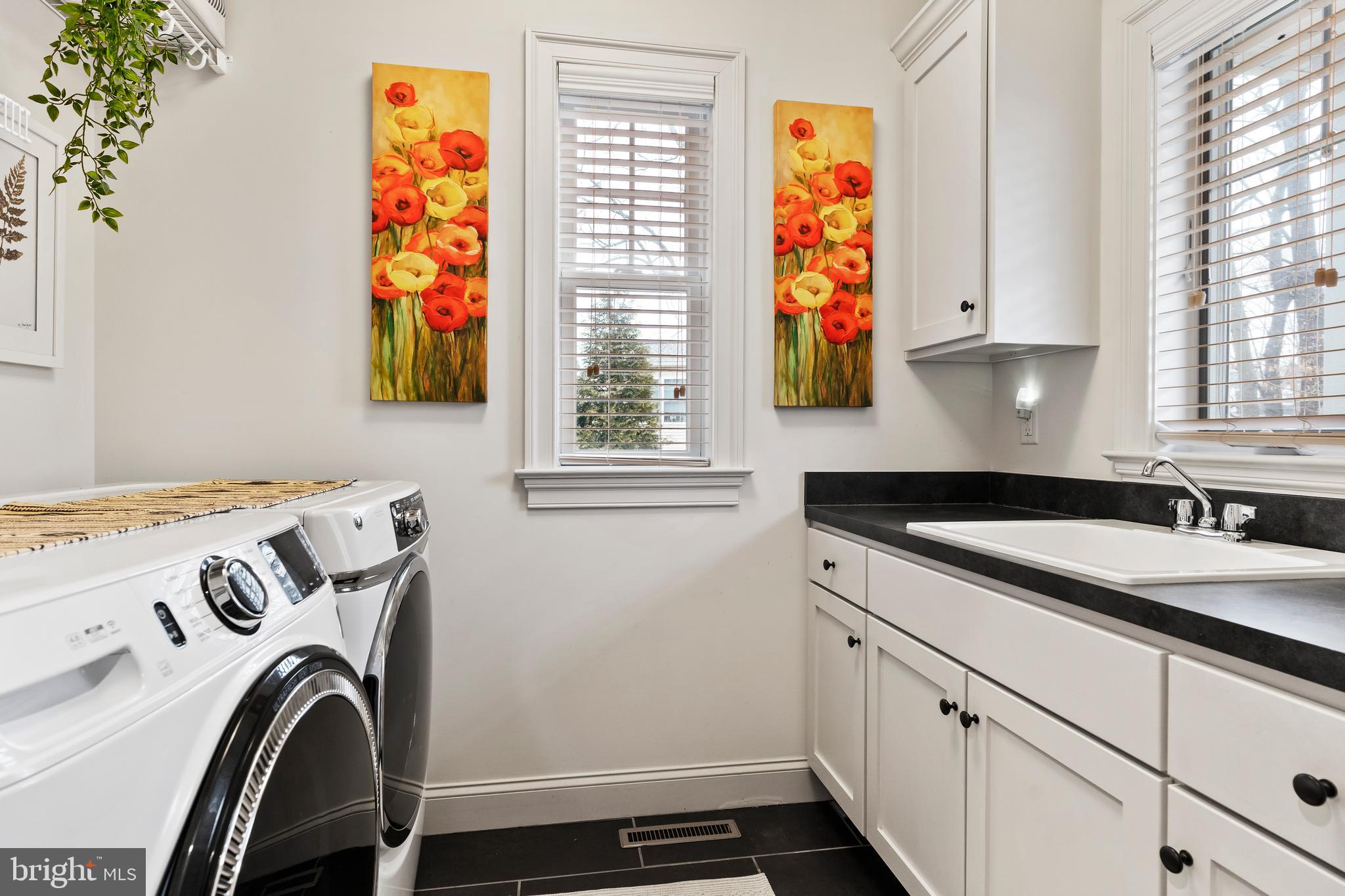 COTTAGE BROOK - Residential