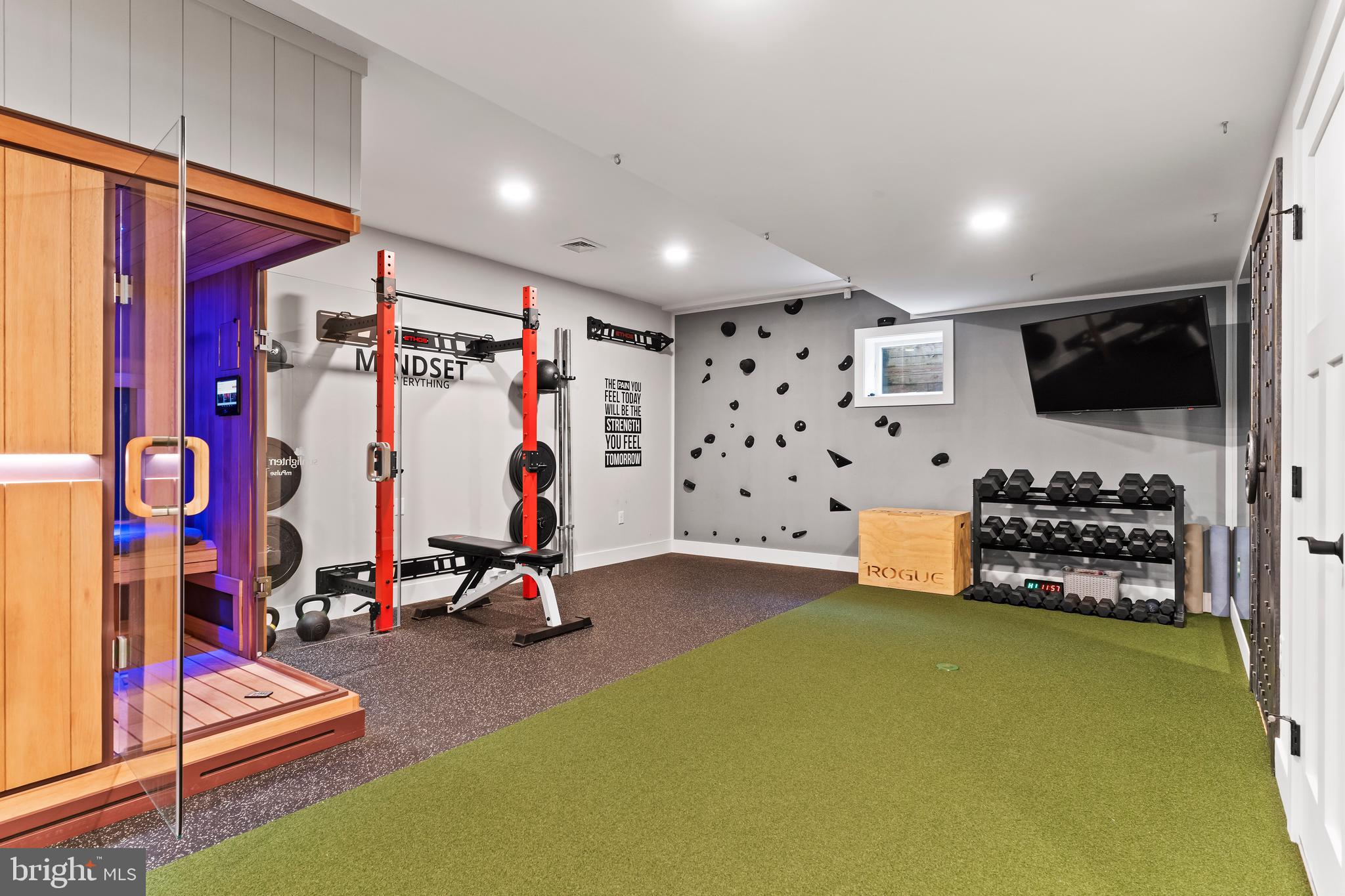 COTTAGE BROOK - Residential