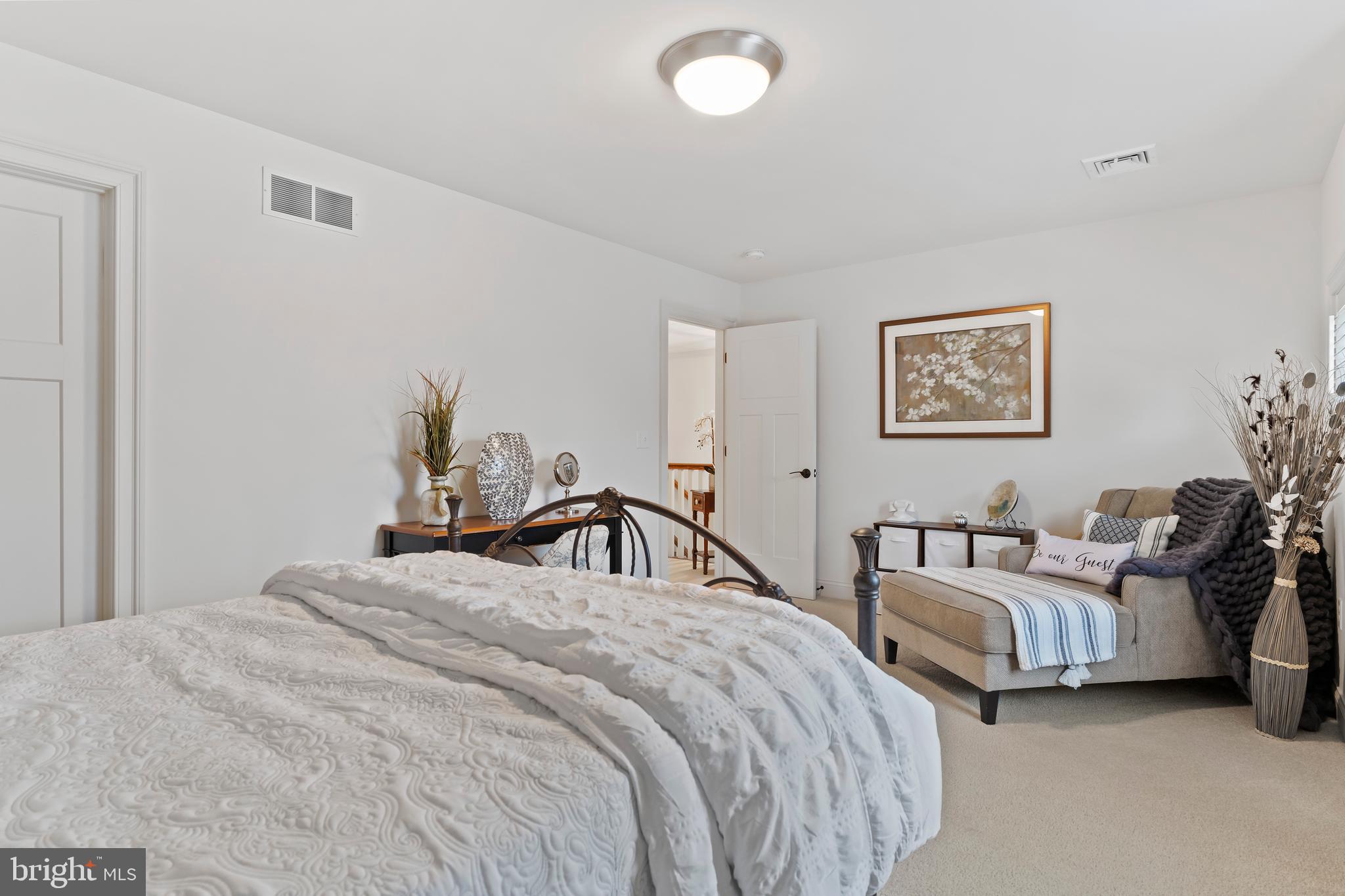 COTTAGE BROOK - Residential