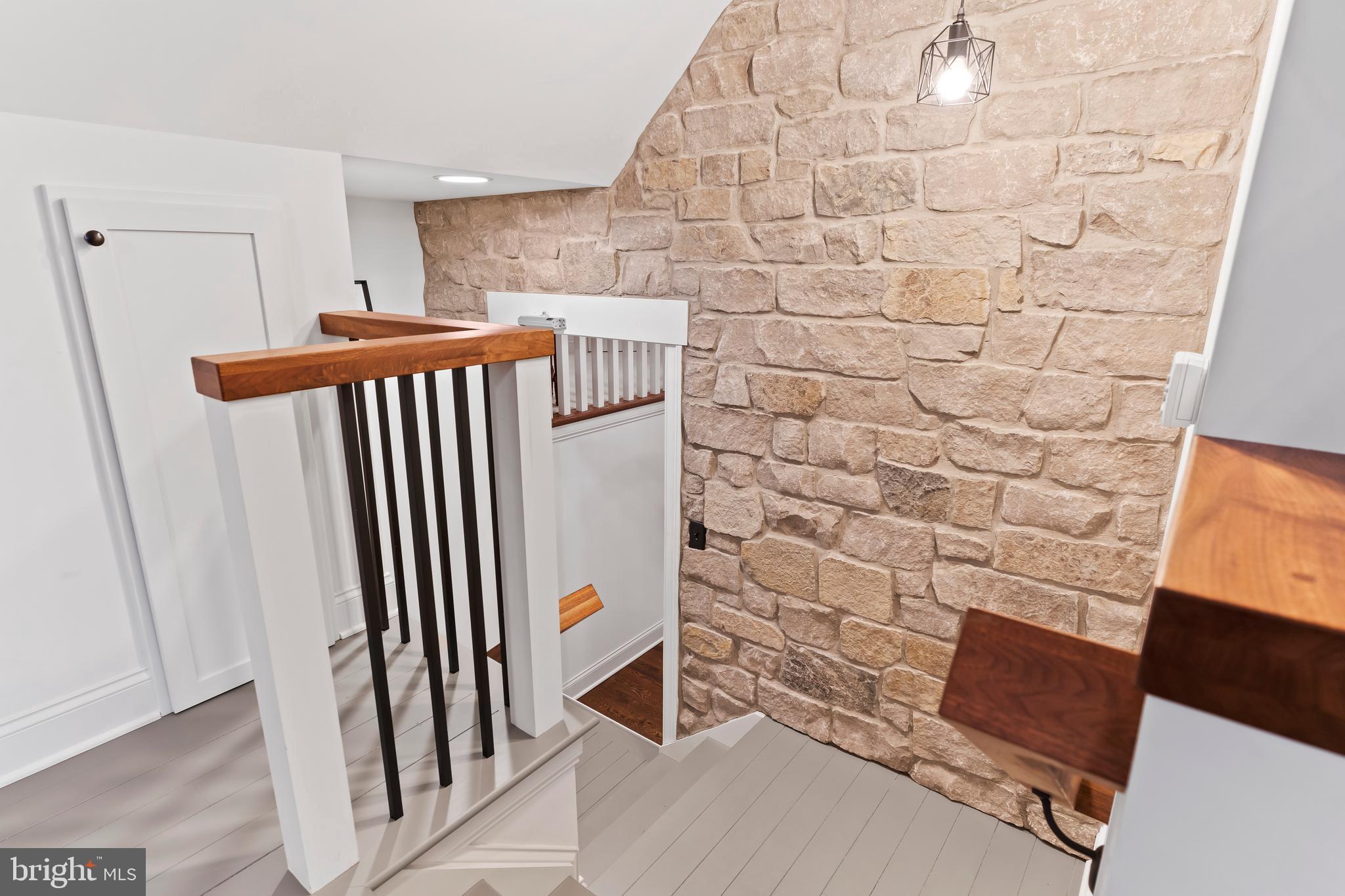 COTTAGE BROOK - Residential