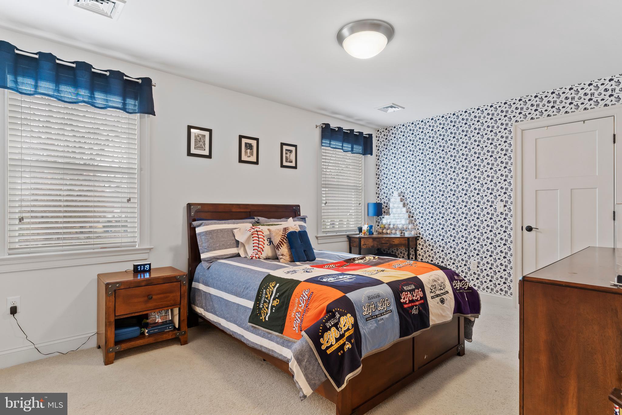 COTTAGE BROOK - Residential