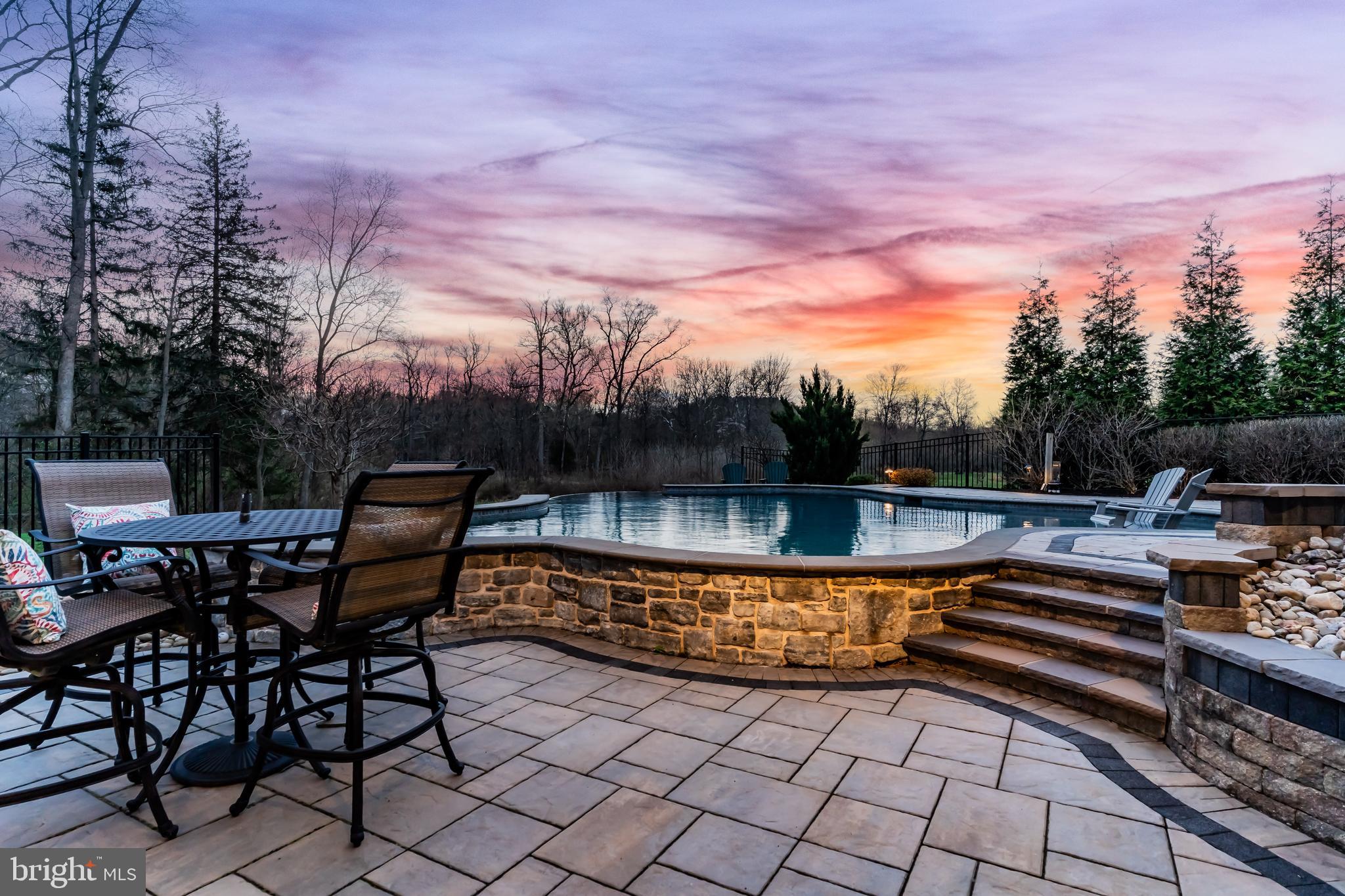 COTTAGE BROOK - Residential