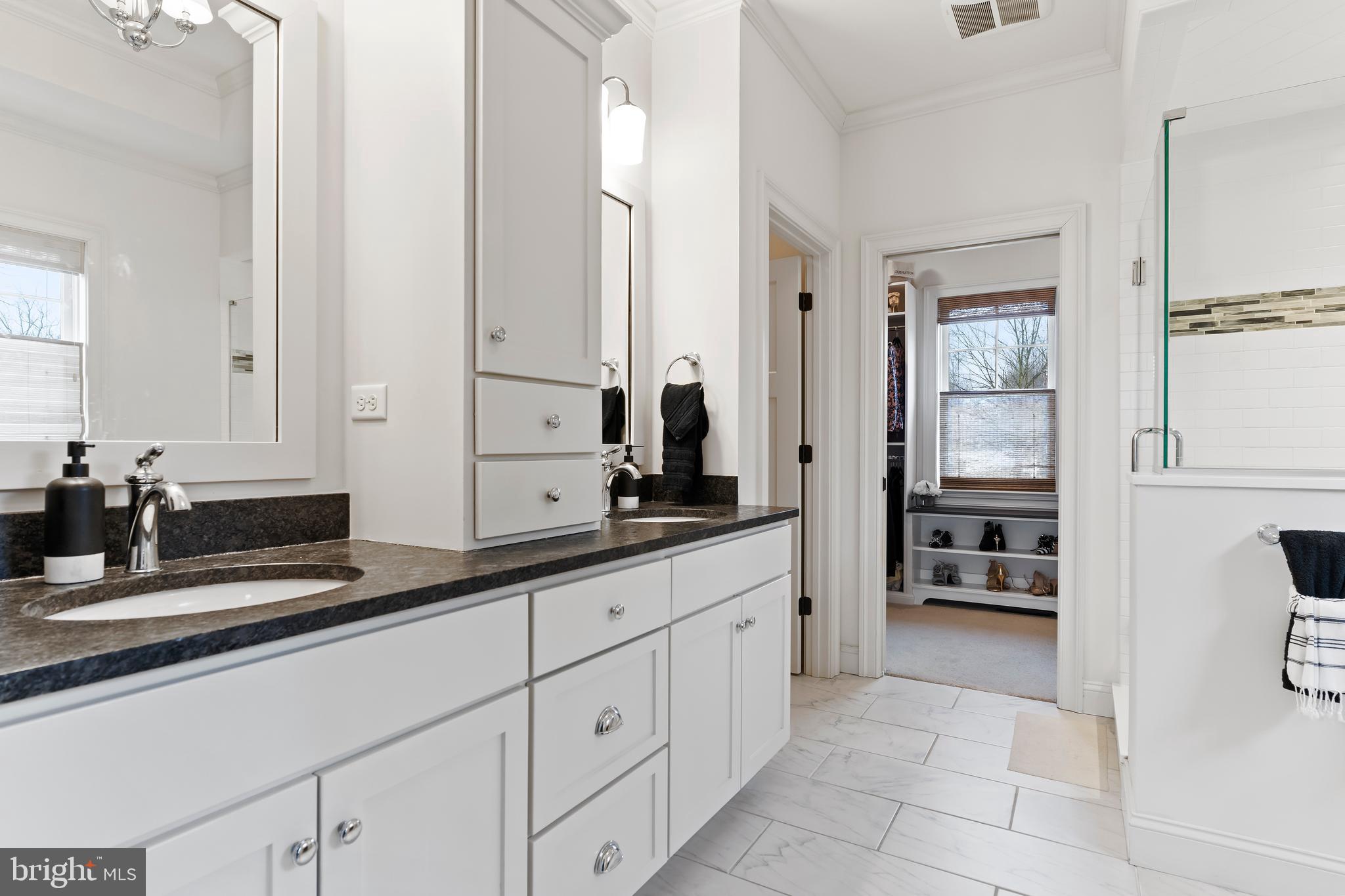 COTTAGE BROOK - Residential