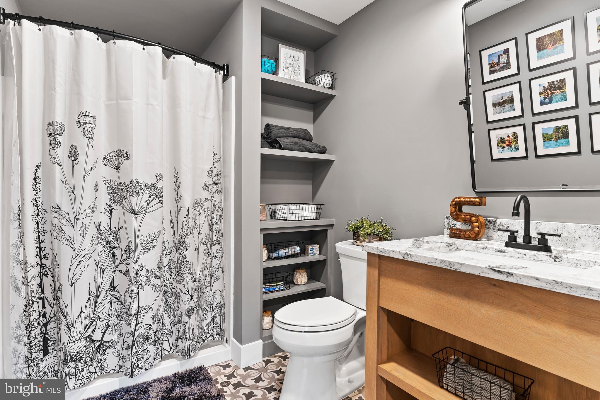 COTTAGE BROOK - Residential