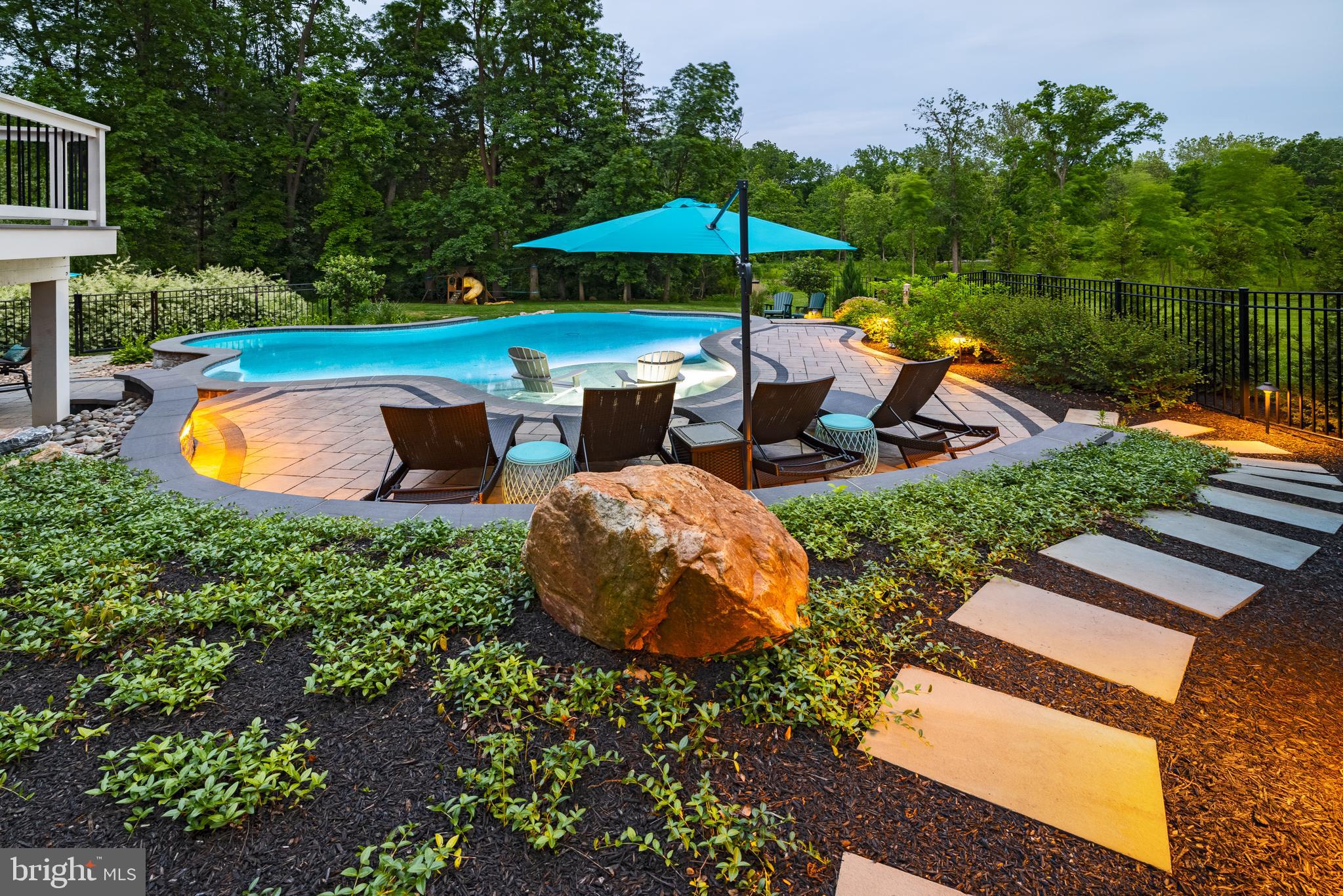 COTTAGE BROOK - Residential