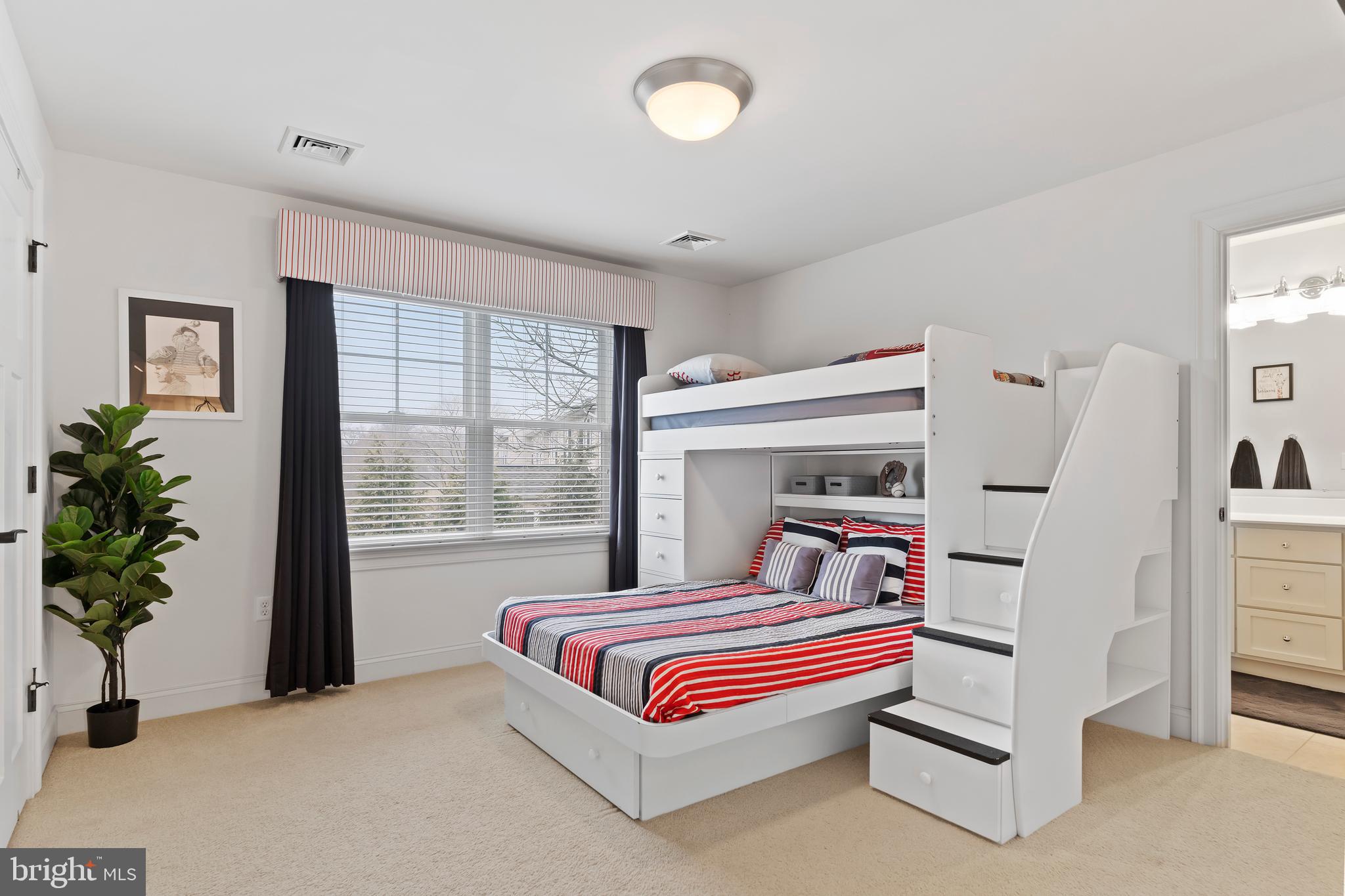 COTTAGE BROOK - Residential