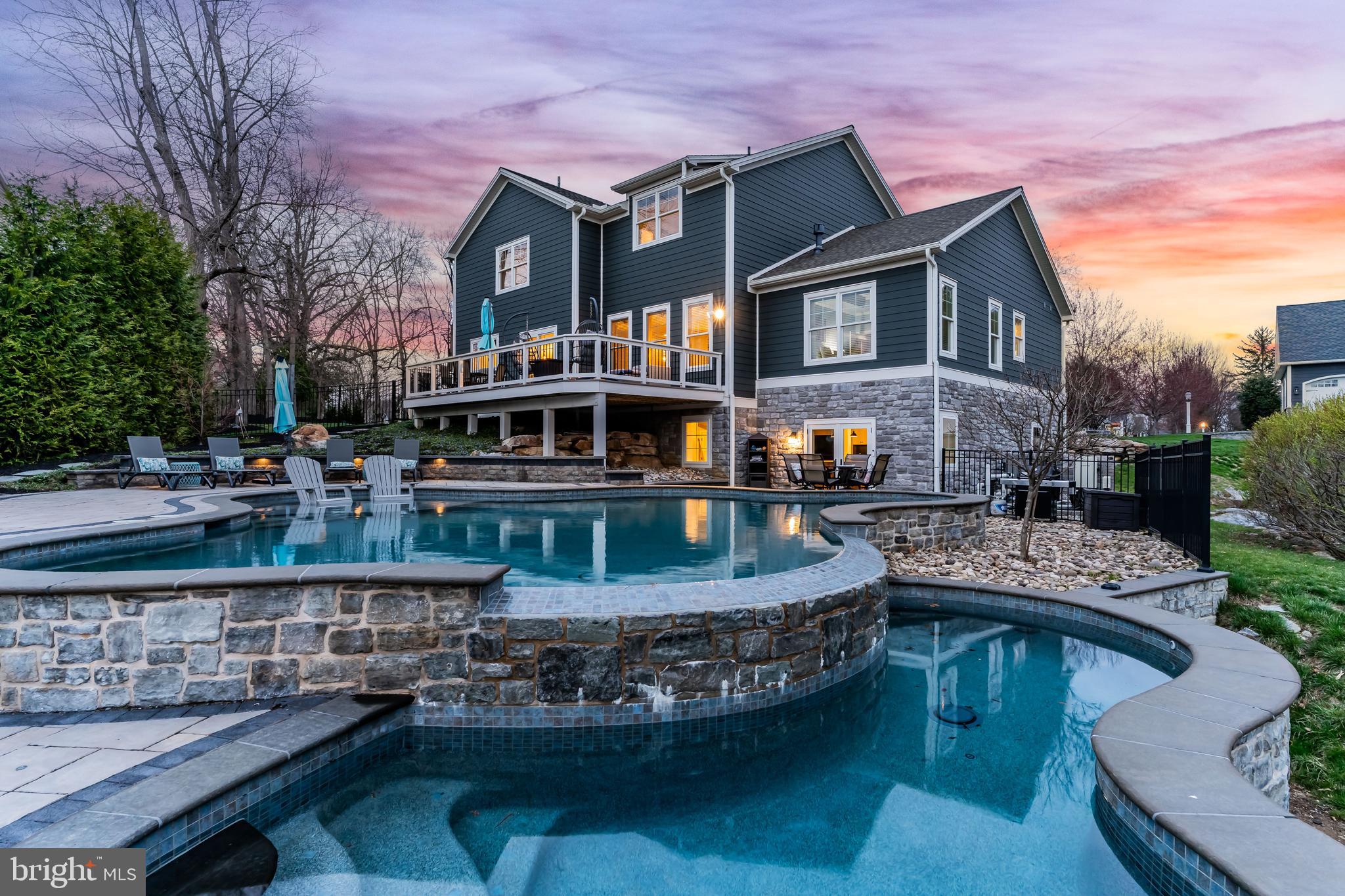 COTTAGE BROOK - Residential