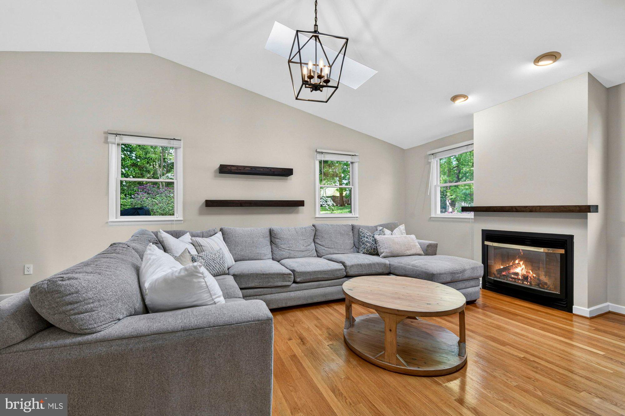 VIENNA WOODS - Residential