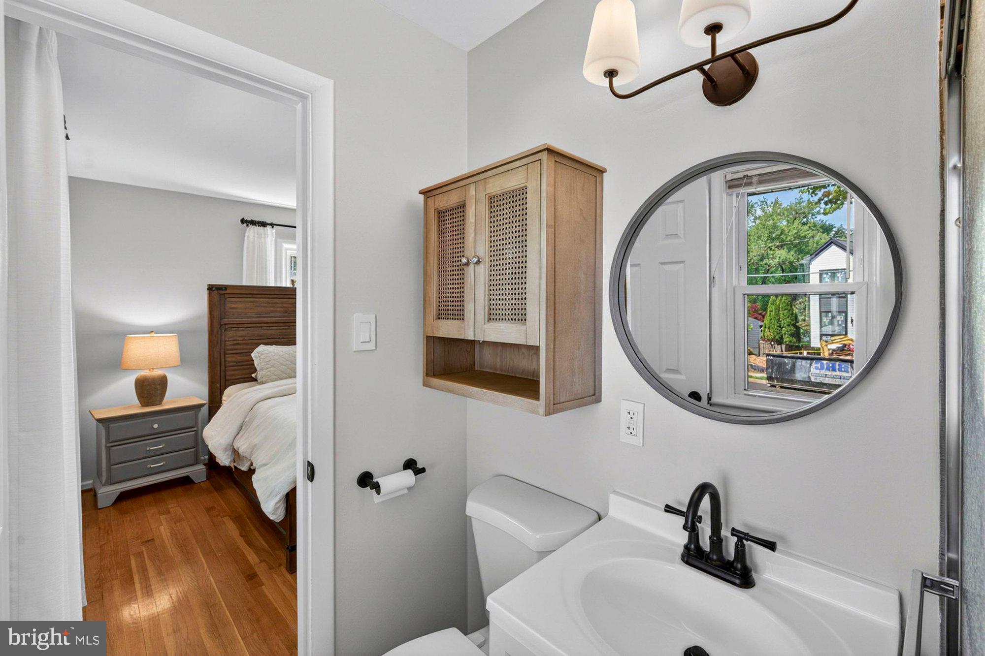 VIENNA WOODS - Residential