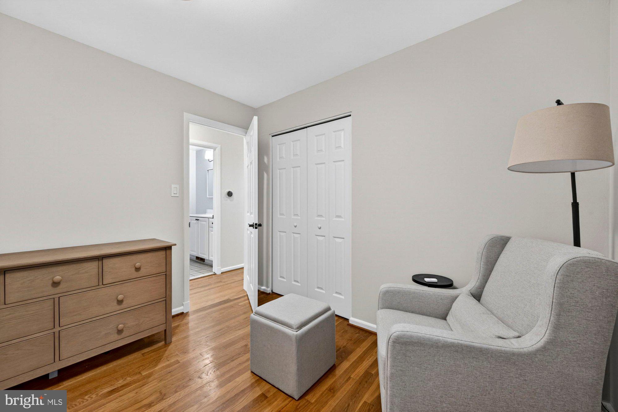 VIENNA WOODS - Residential