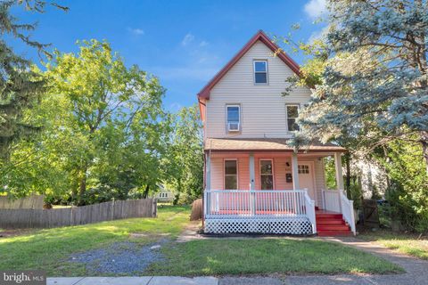 Homes For Sale - 820 Laurel Street<br/> DELANCO, NJ 08075