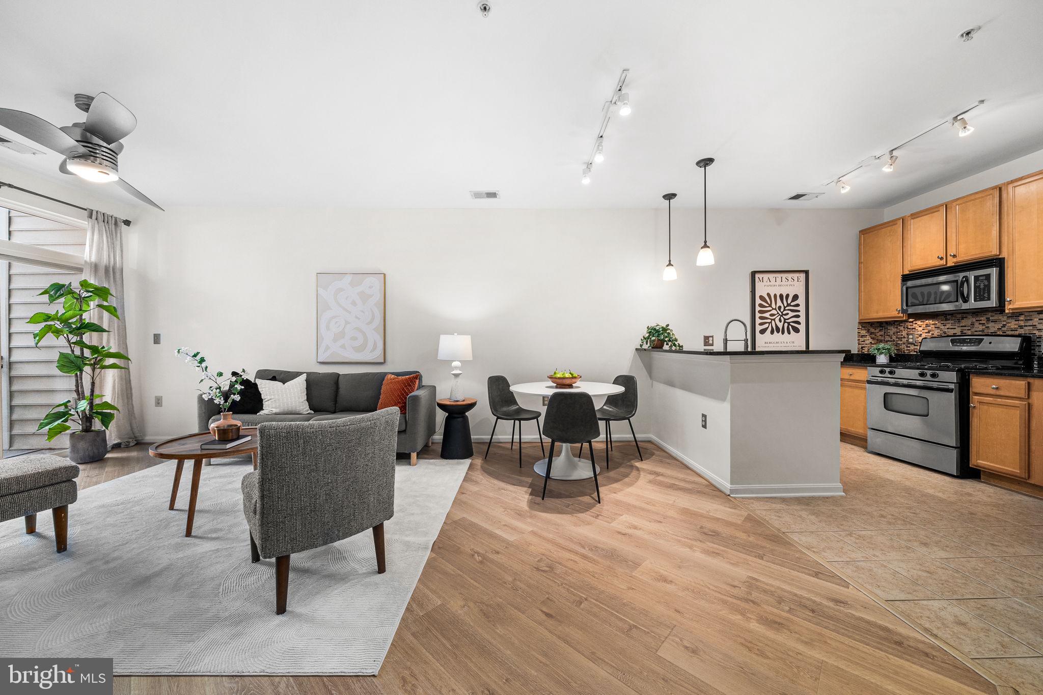 HALSTEAD AT THE METRO - Residential