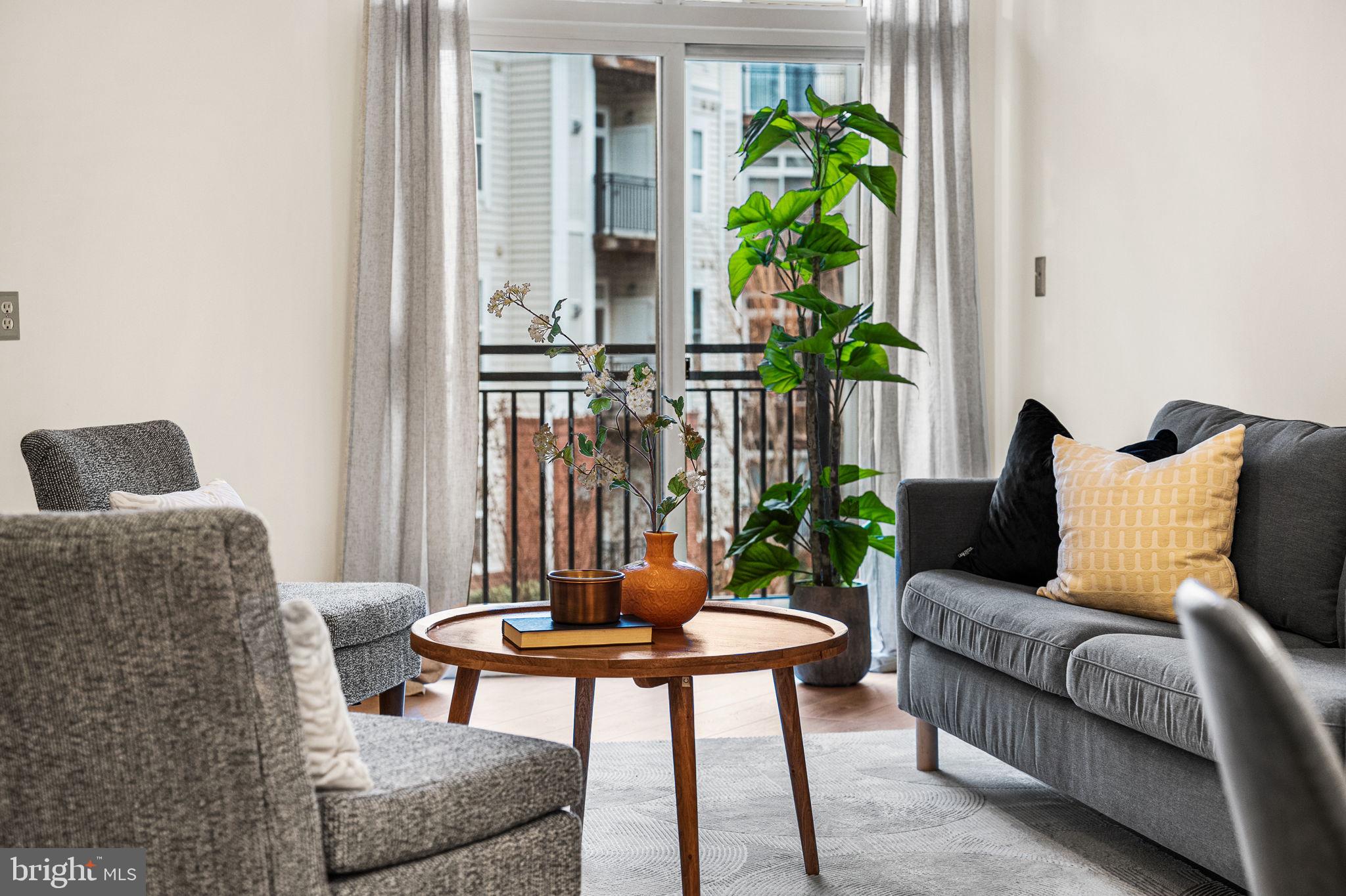 HALSTEAD AT THE METRO - Residential