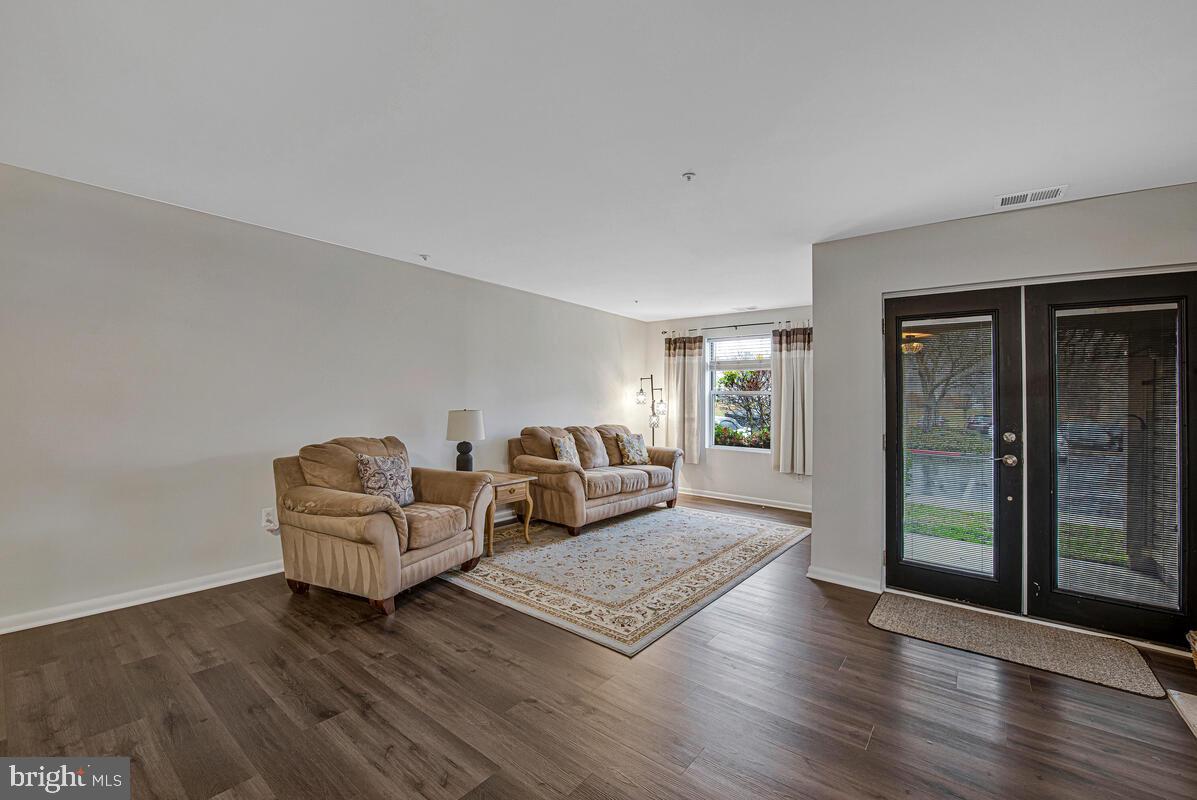 ANNAPOLIS OVERLOOK - Residential