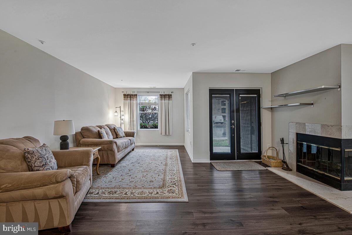 ANNAPOLIS OVERLOOK - Residential