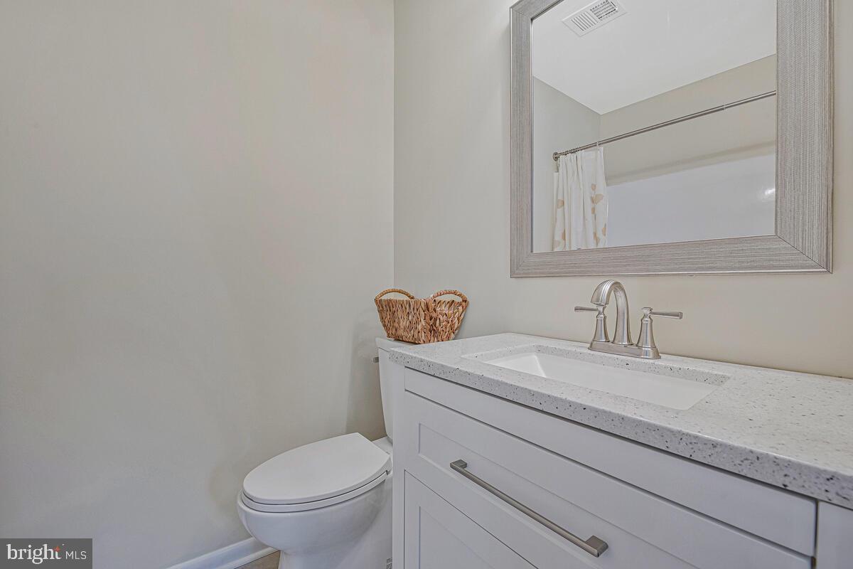 ANNAPOLIS OVERLOOK - Residential