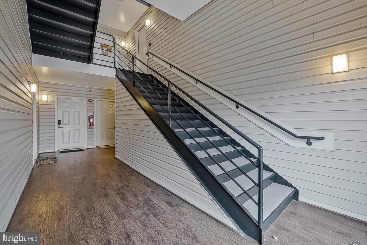 ANNAPOLIS OVERLOOK - Residential