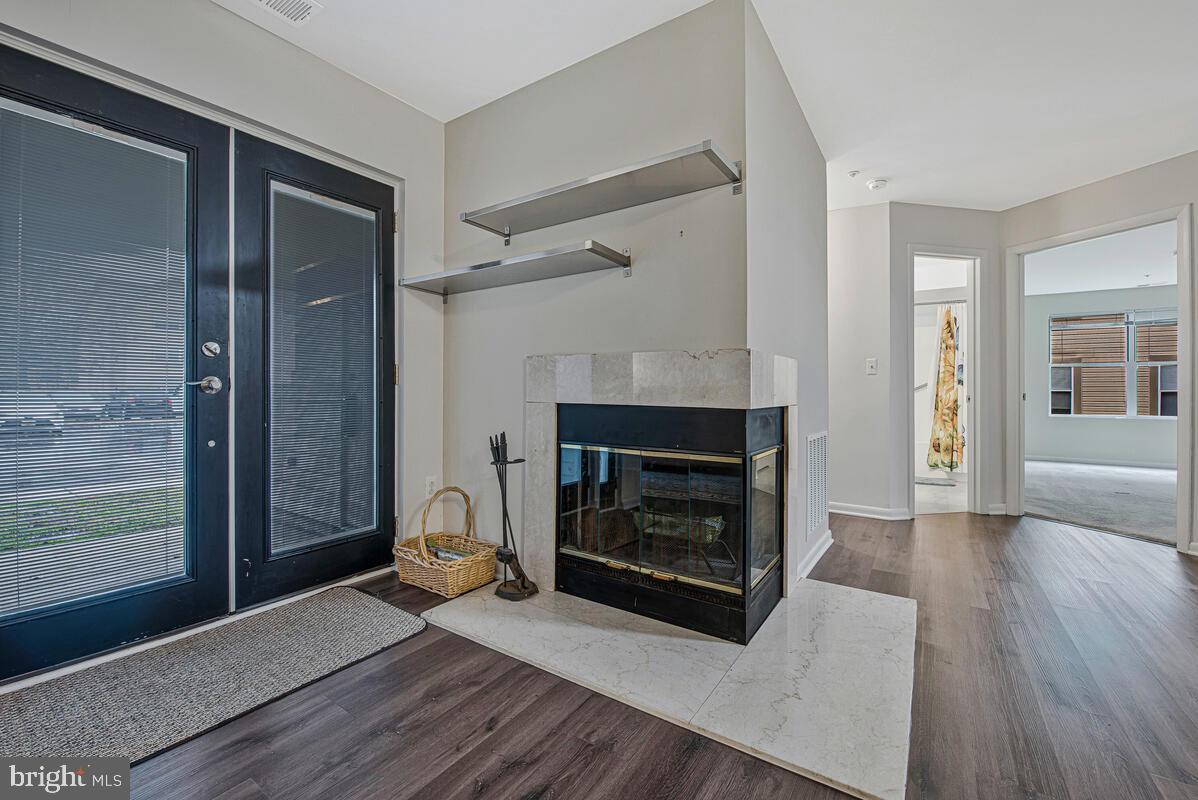 ANNAPOLIS OVERLOOK - Residential