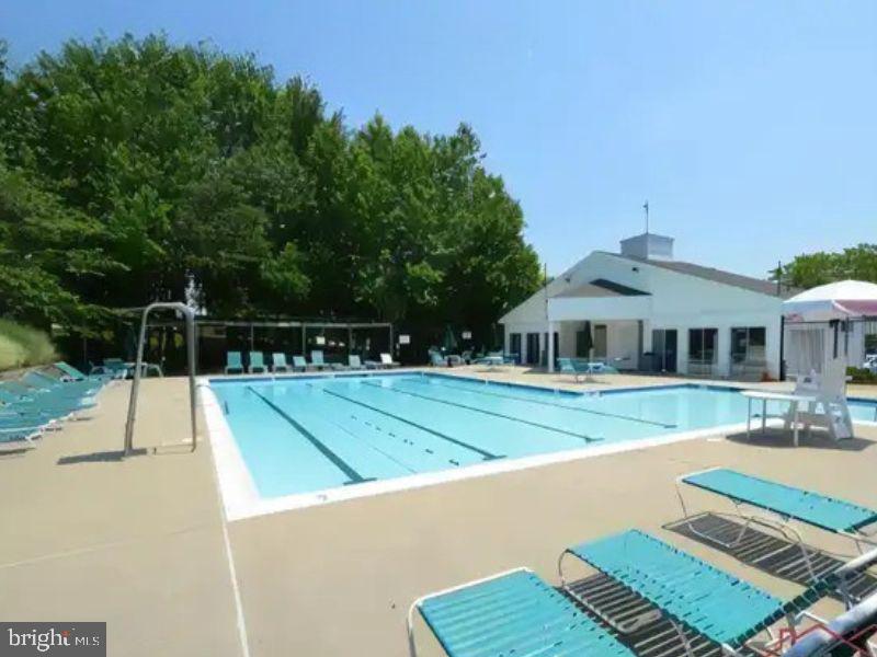 ANNAPOLIS OVERLOOK - Residential