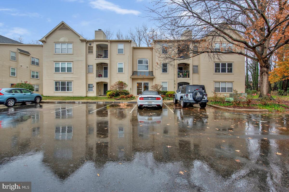 ANNAPOLIS OVERLOOK - Residential