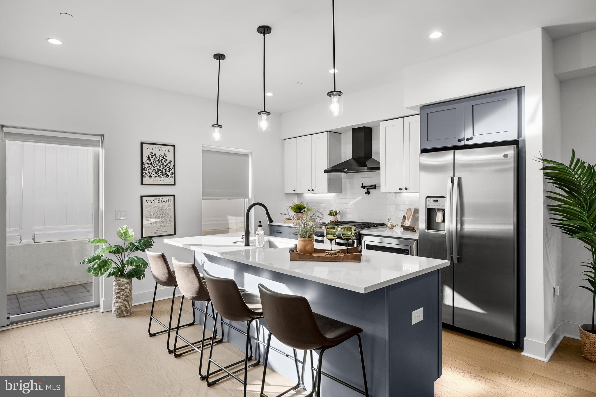 TORRESDALE MANOR - Residential